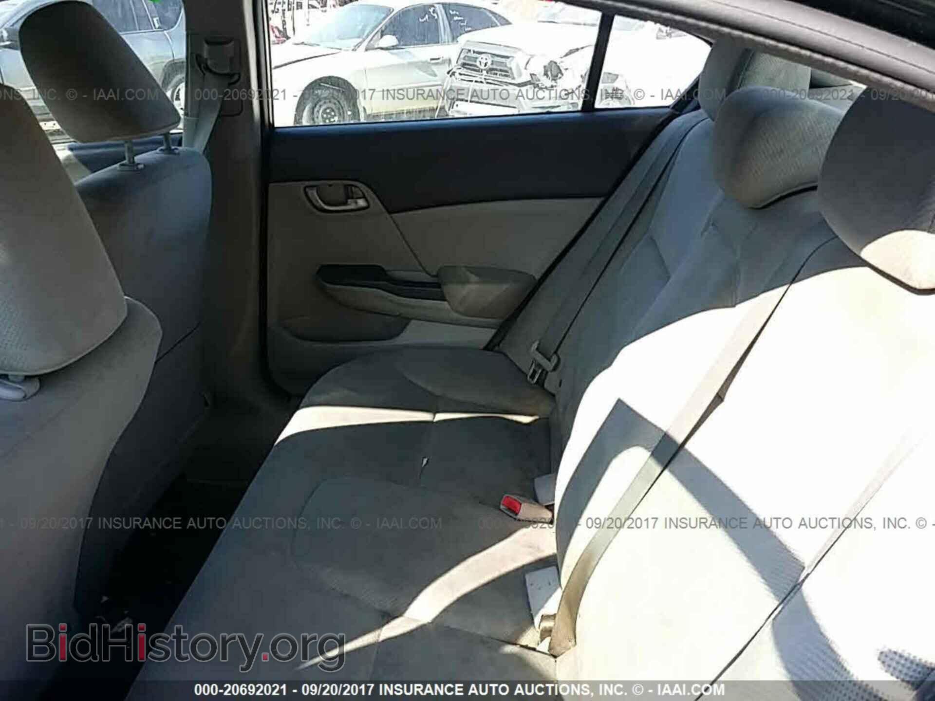 2012 Honda Civic - VIN: 19XFB2F52CE093828 - Photo 8