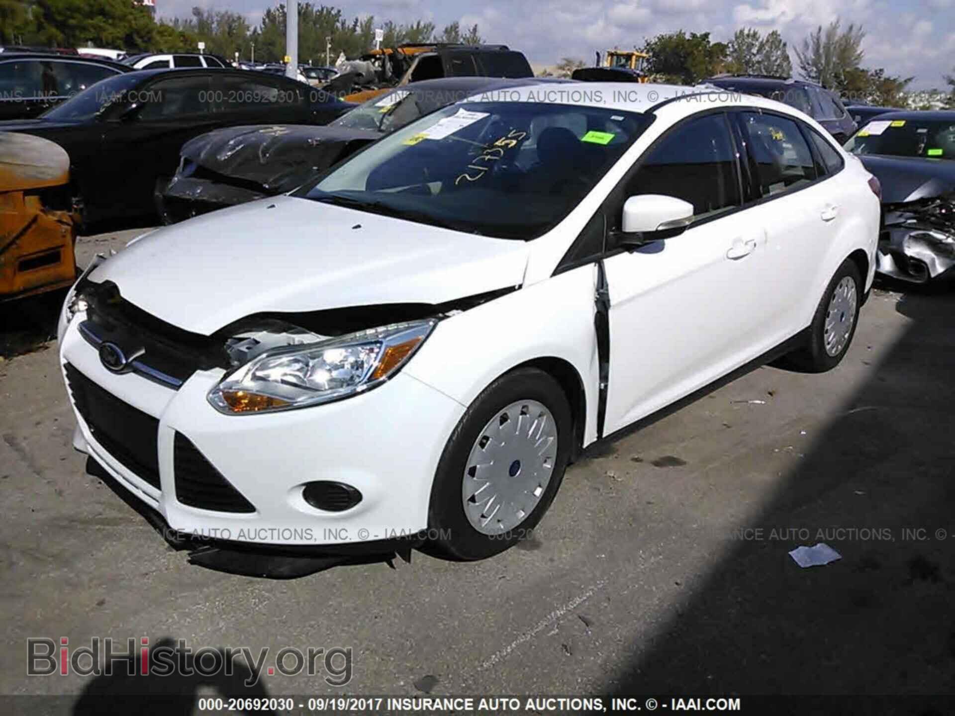 2013 Ford Focus - VIN: 1FADP3F20DL217355 - Photo 2
