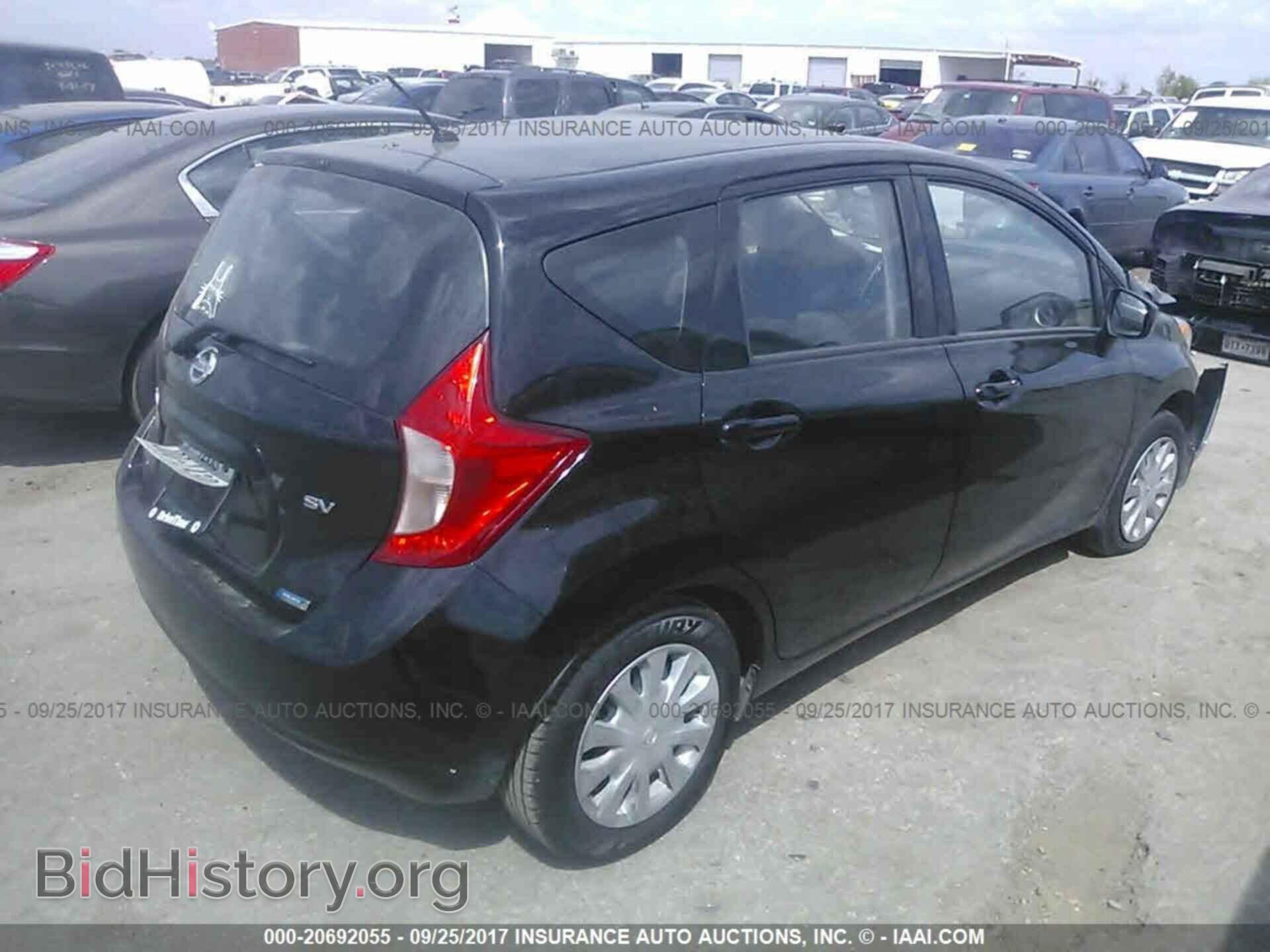 2015 Nissan Versa note - VIN: 3N1CE2CP7FL401563 - Photo 4