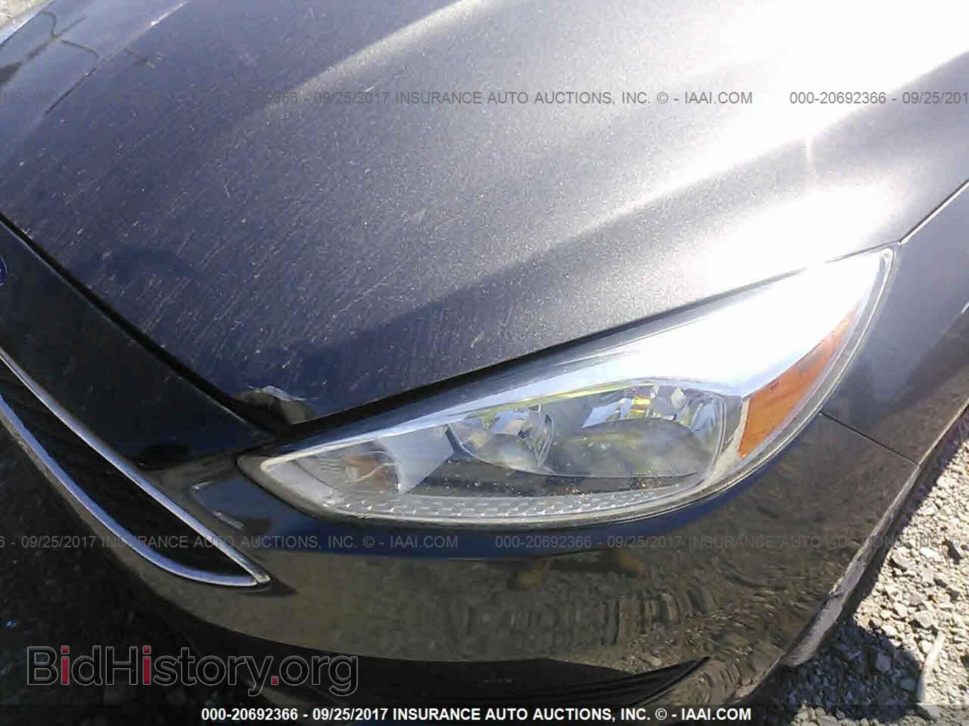 2016 Ford Focus - VIN: 1FADP3E27GL279762 - Photo 6