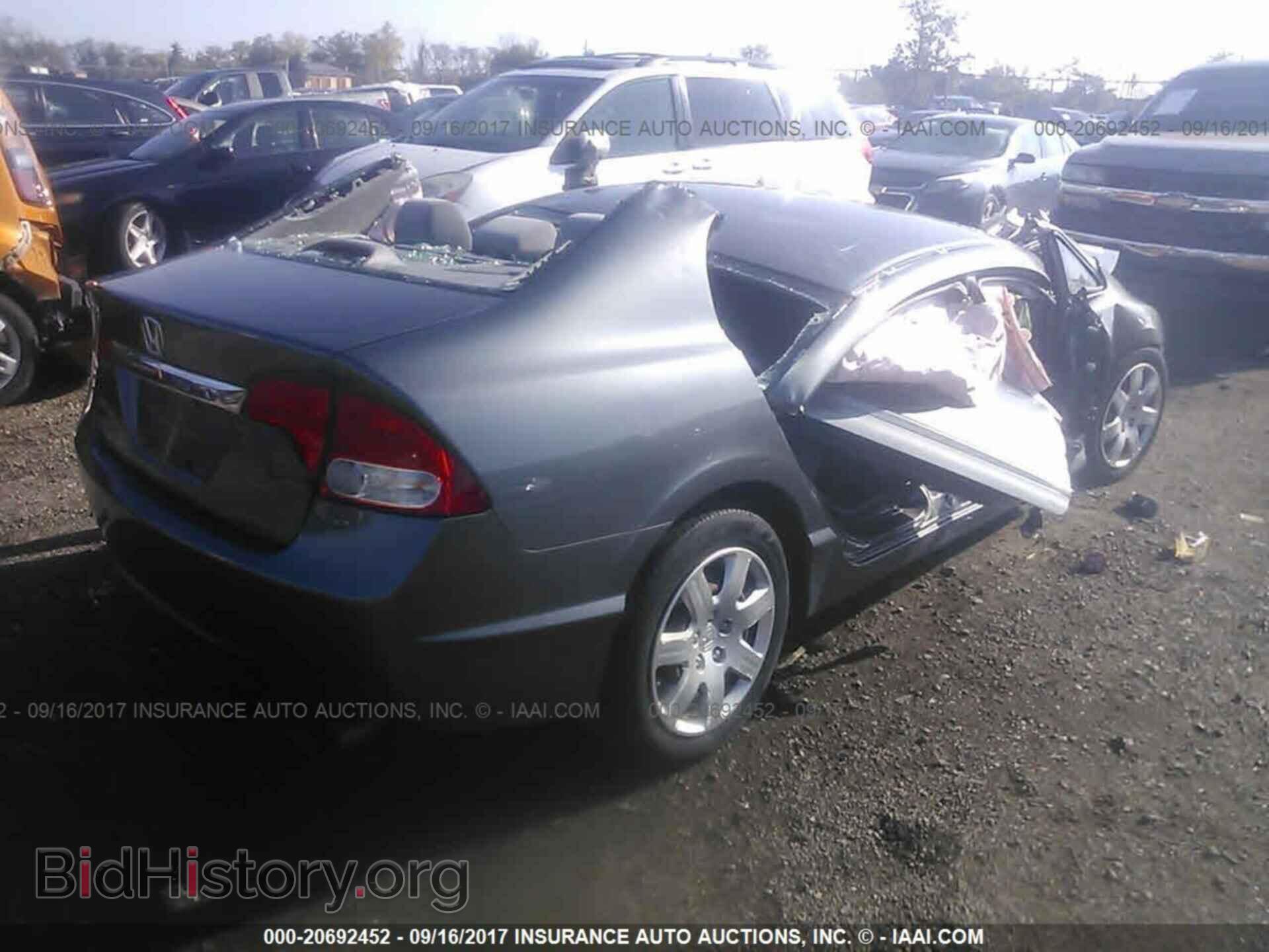 2011 Honda CIVIC (VIN 19XFA1F52BE016310) — фото 4 из 10