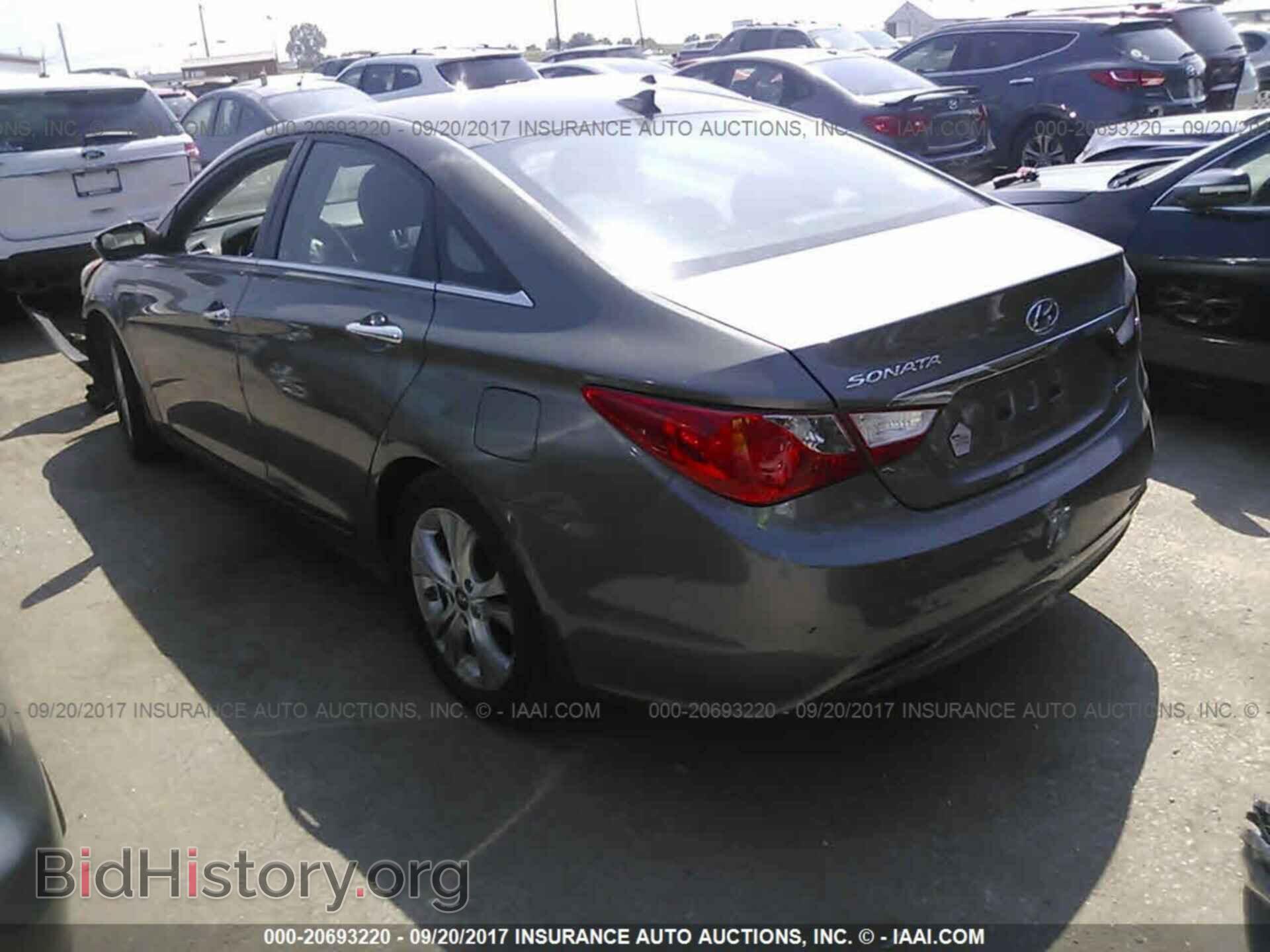 2012 Hyundai Sonata - VIN: 5NPEC4AC4CH479088 - Photo 3