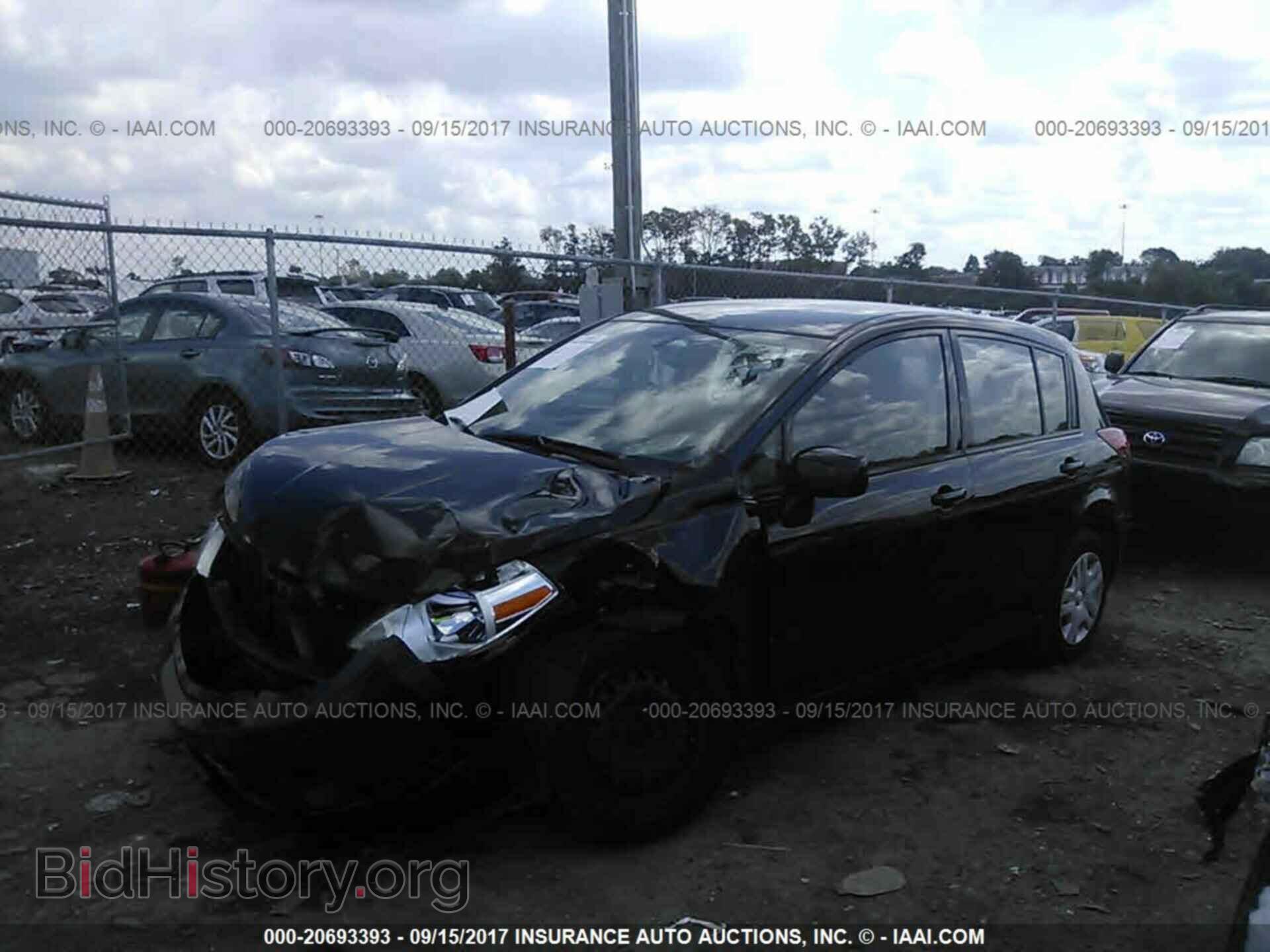 2011 Nissan Versa - VIN: 3N1BC1CP5BL403804 - Photo 2