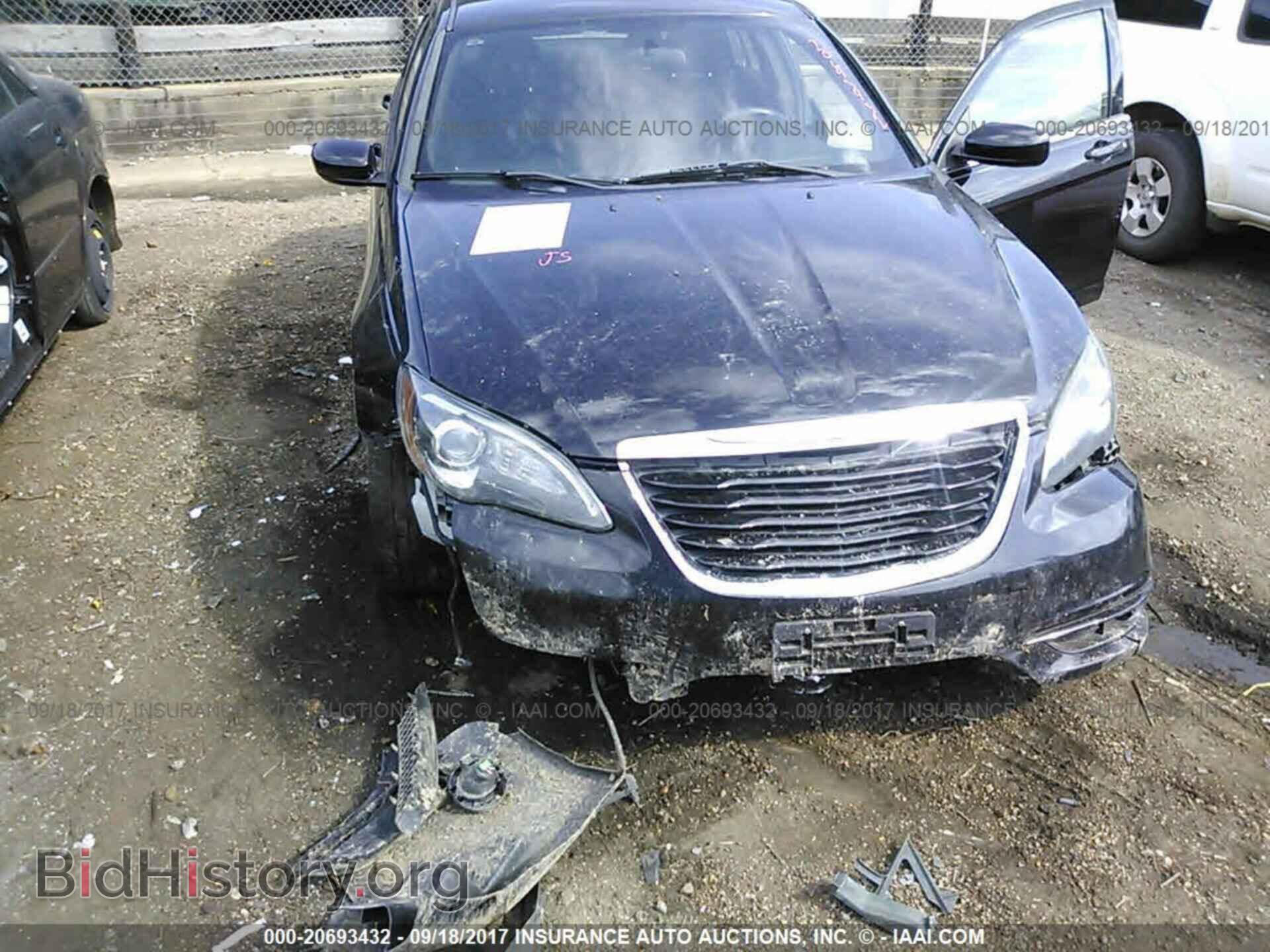 2012 Chrysler 200 - VIN: 1C3CCBBB0CN240126 - Фото 6