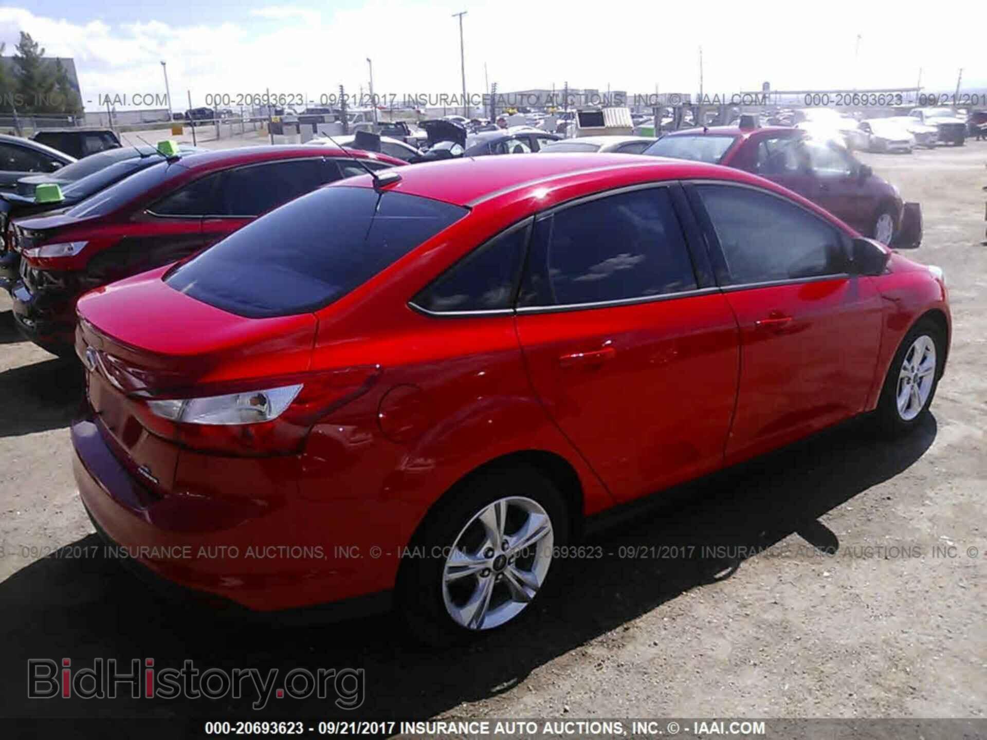 2013 Ford Focus - VIN: 1FADP3F22DL209886 - Фото 4