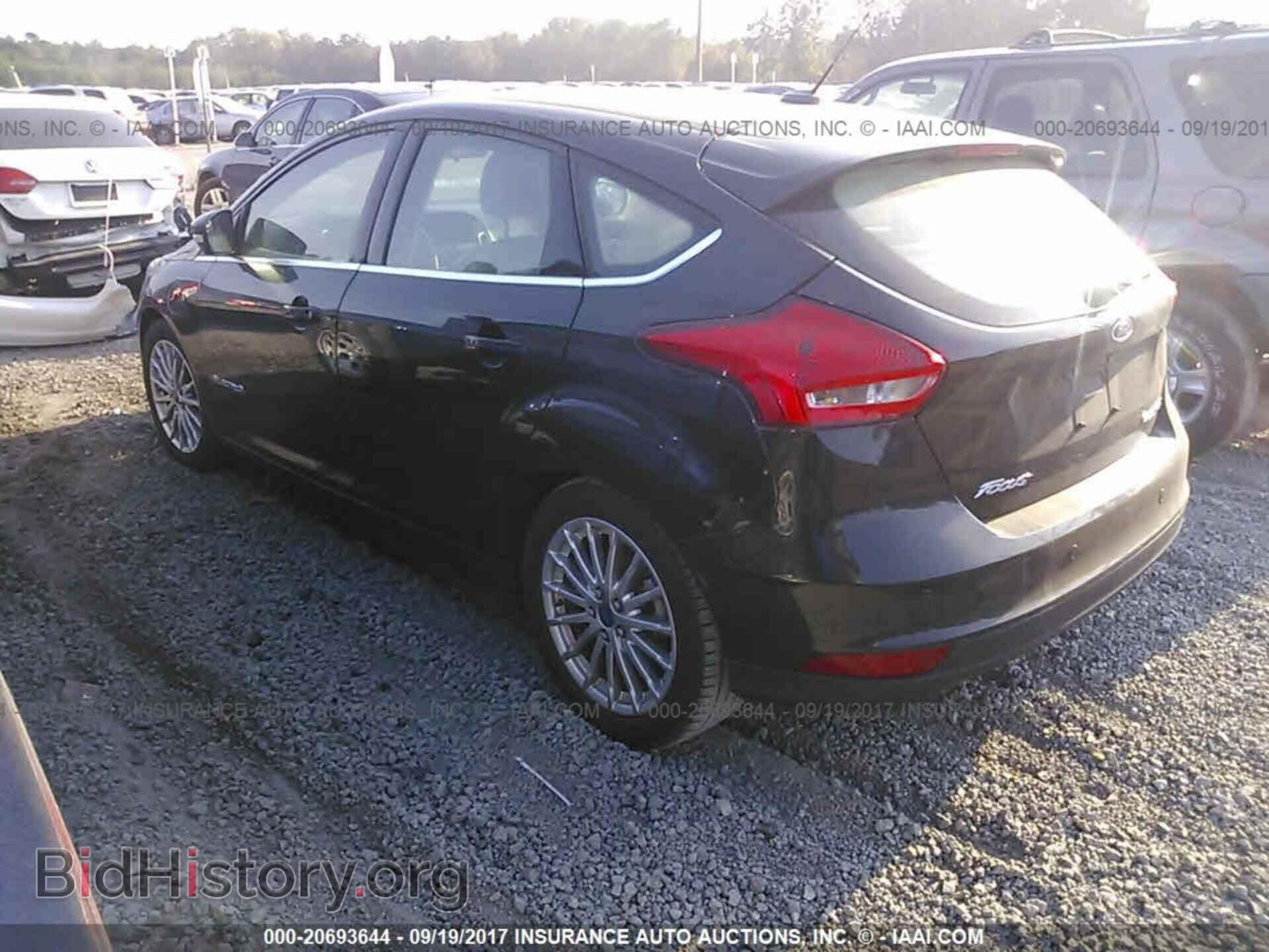 2015 Ford Focus - VIN: 1FADP3R40FL204850 - Photo 3