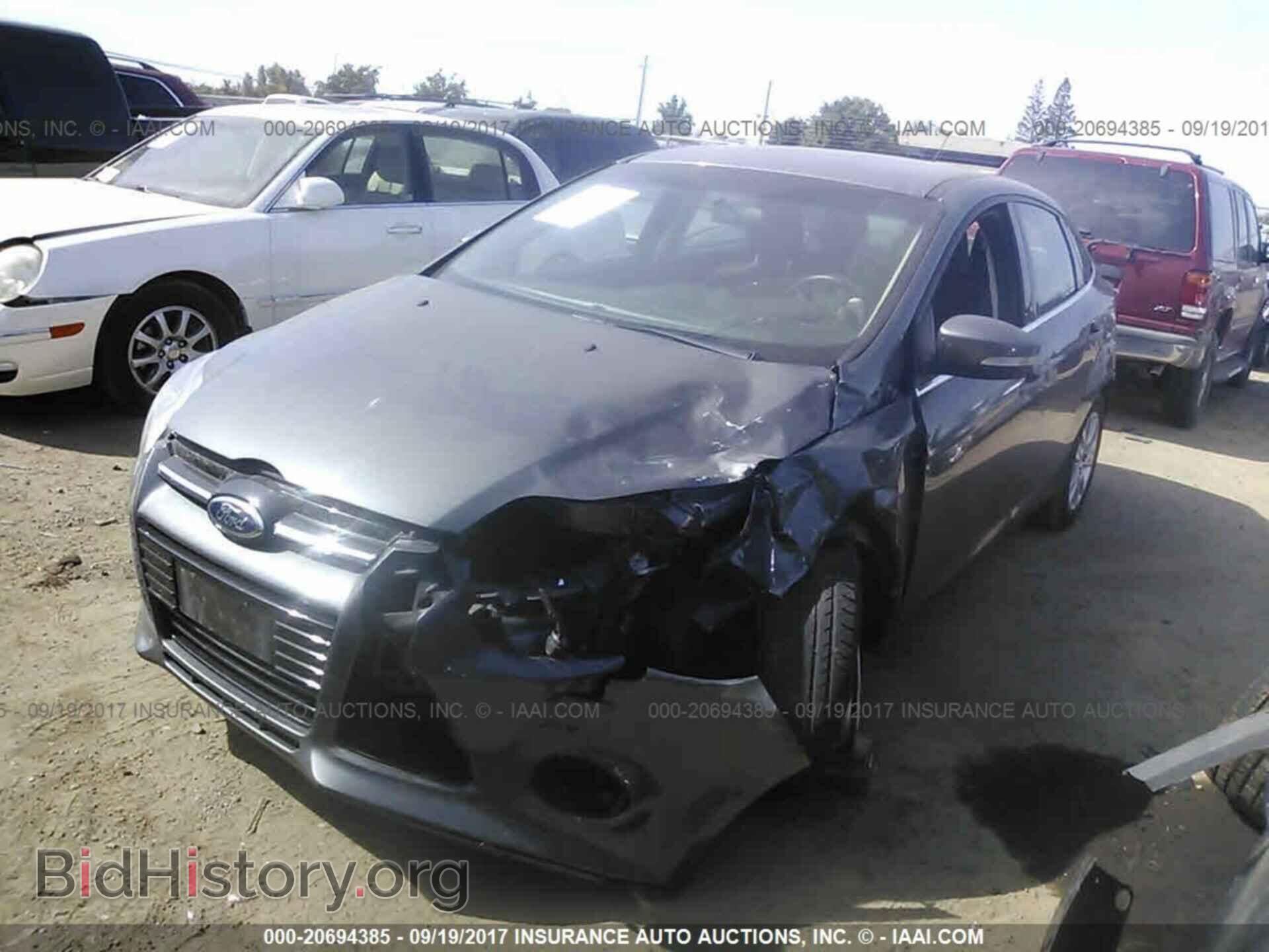 2012 Ford Focus - VIN: 1FAHP3H23CL431298 - Photo 2