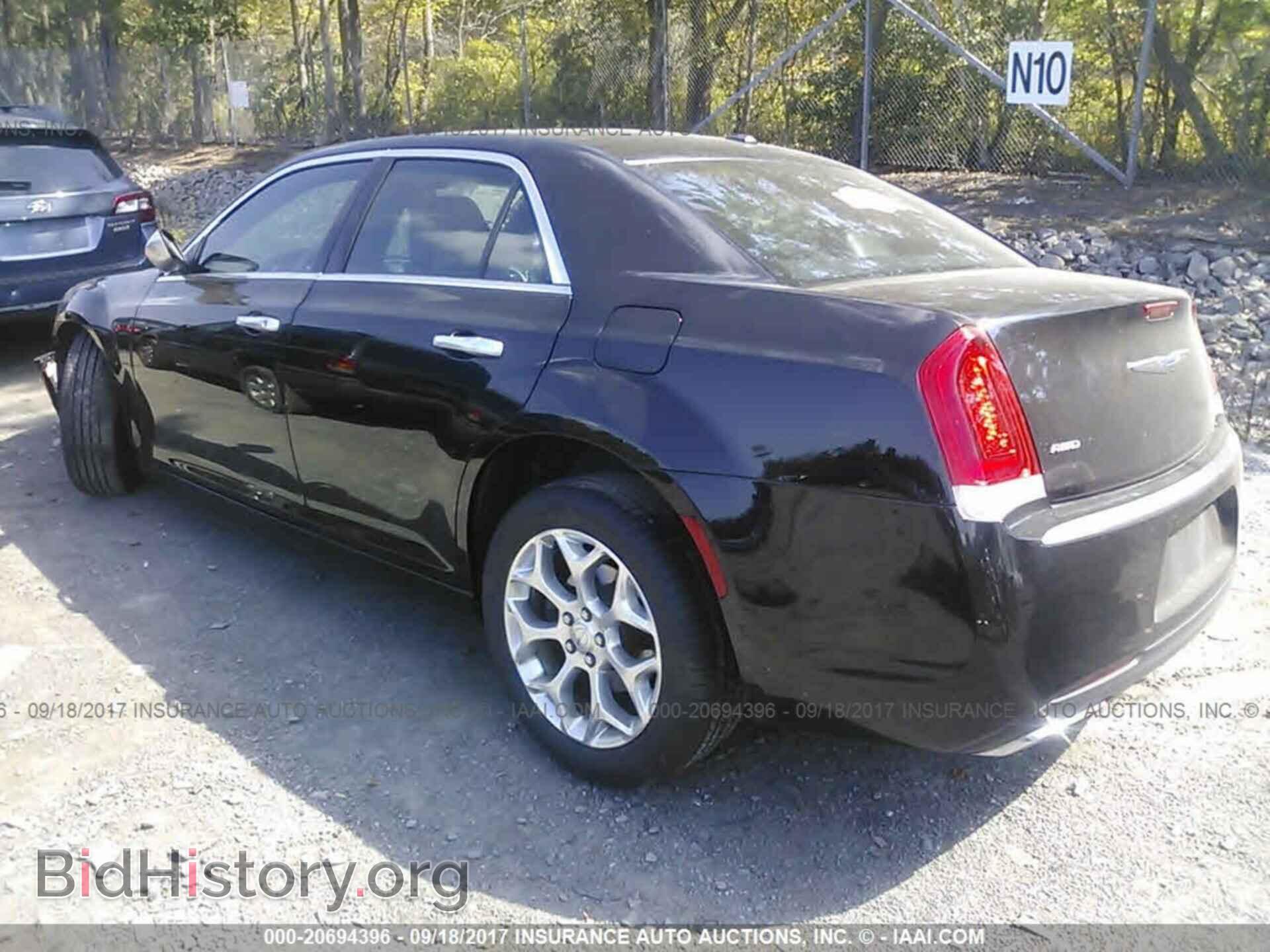 2016 Chrysler 300c - VIN: 2C3CCASG8GH161744 - Фото 3