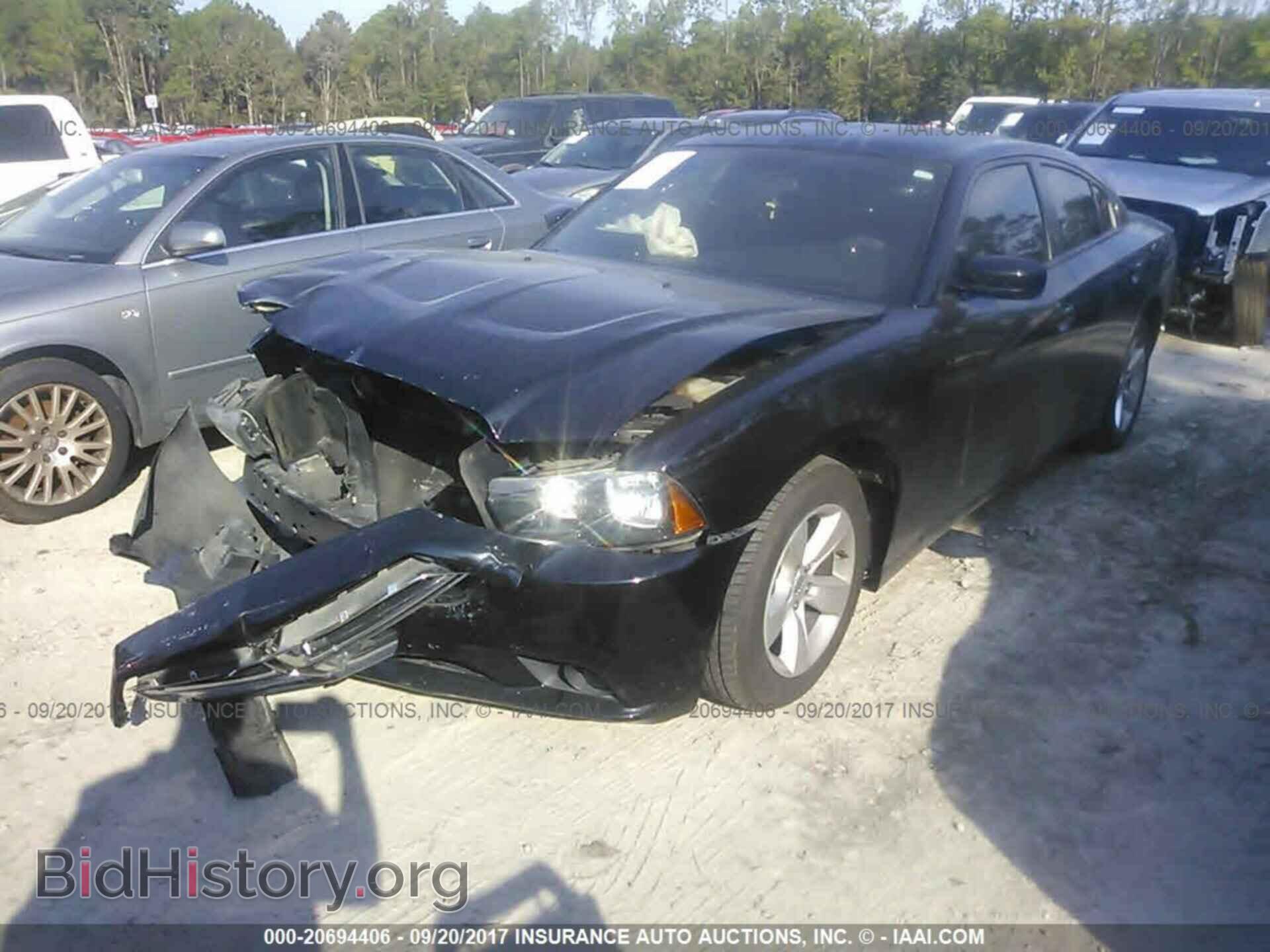2014 Dodge Charger - VIN: 2C3CDXBG5EH309152 - Фото 2