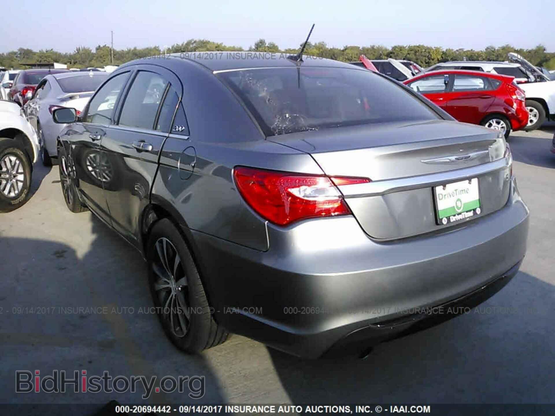 2012 Chrysler 200 - VIN: 1C3CCBBG1CN297625 - Photo 3