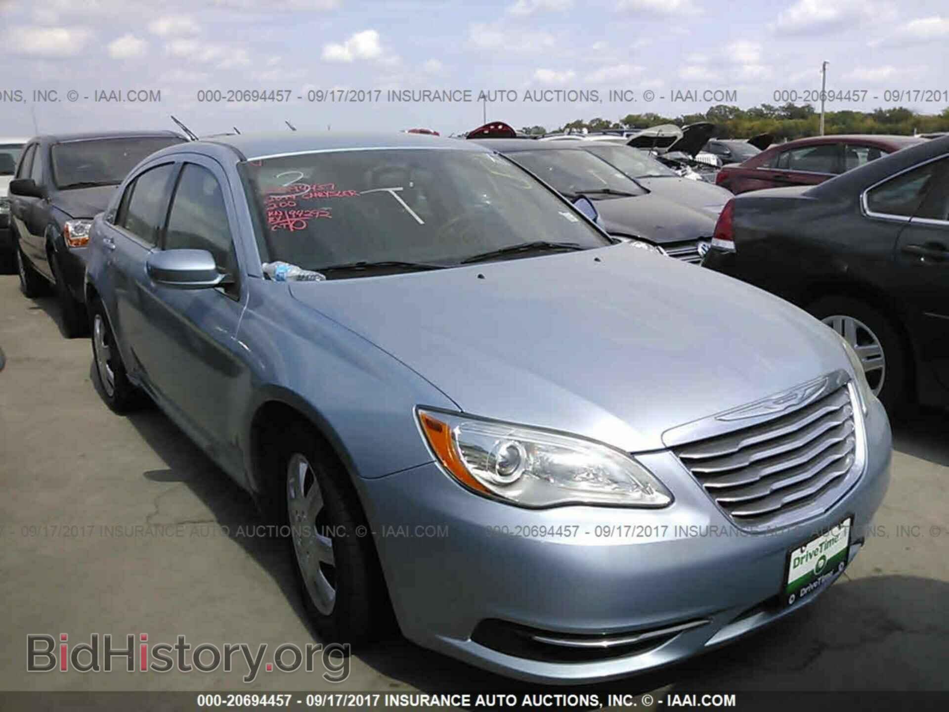 Photo 1C3CCBAB0EN124123 - Chrysler 200 2014