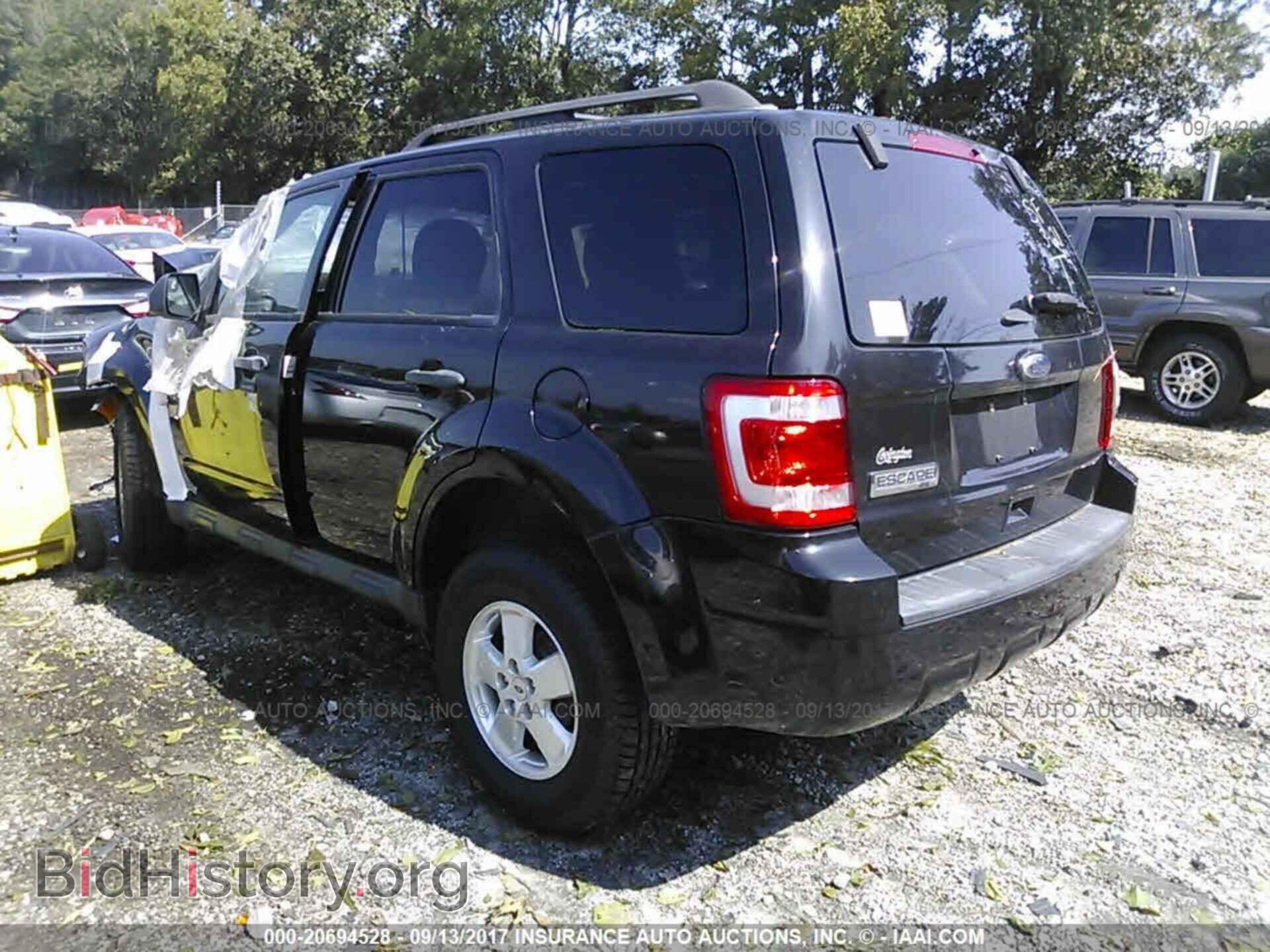 2012 Ford Escape - VIN: 1FMCU0D79CKA02245 - Photo 3