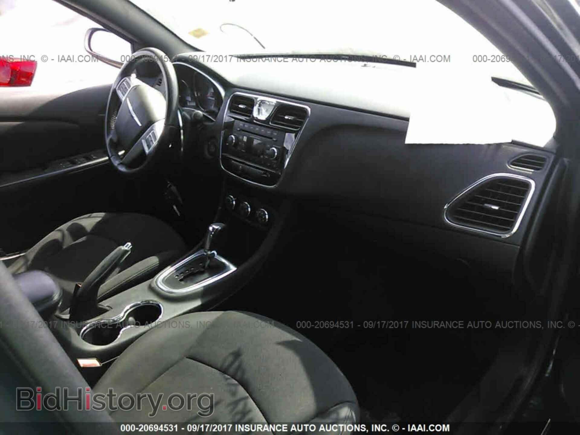 2014 Chrysler 200 - VIN: 1C3CCBBG1EN115229 - Фото 5