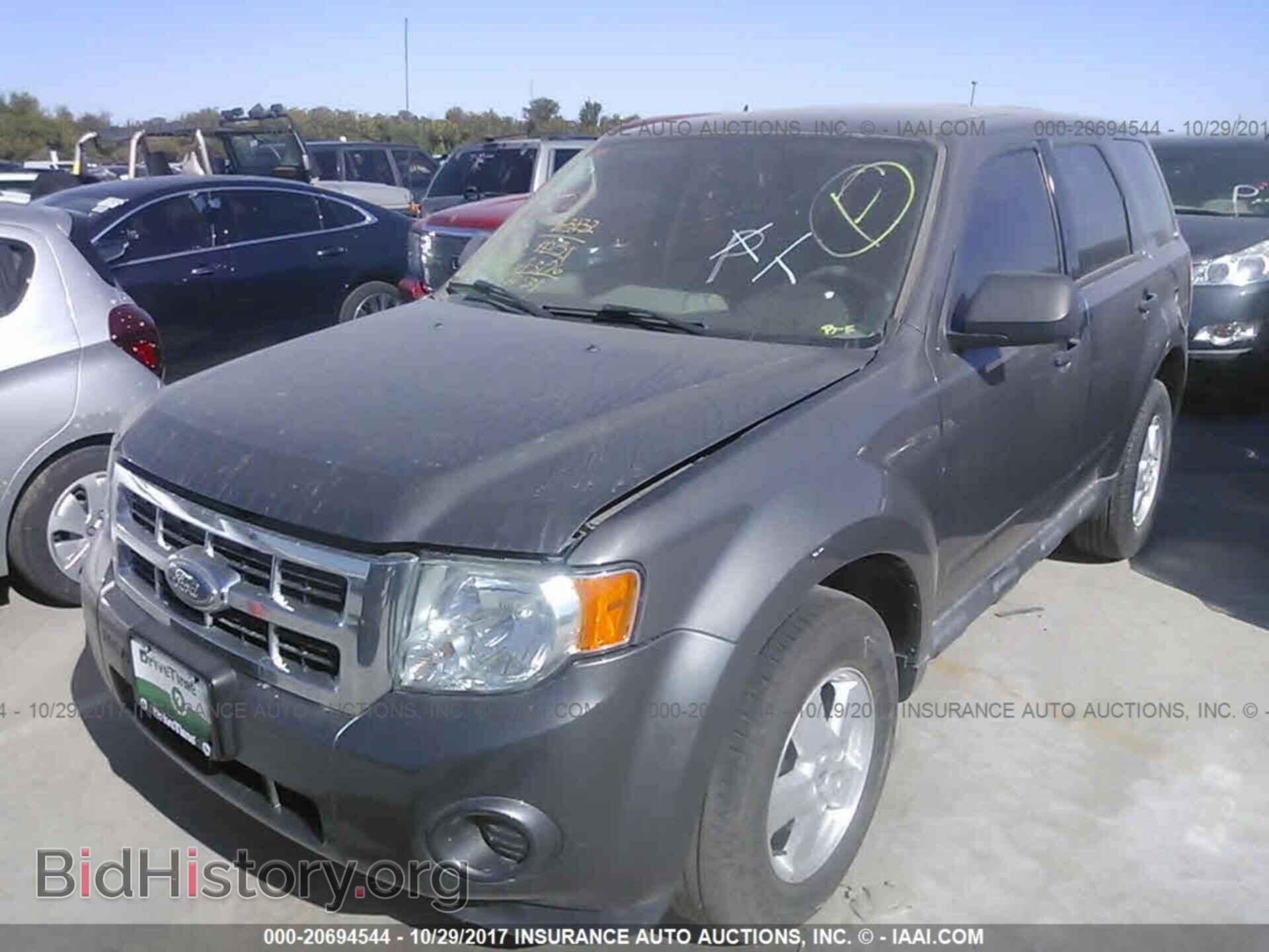 2012 Ford Escape - VIN: 1FMCU0C72CKB77857 - Photo 2