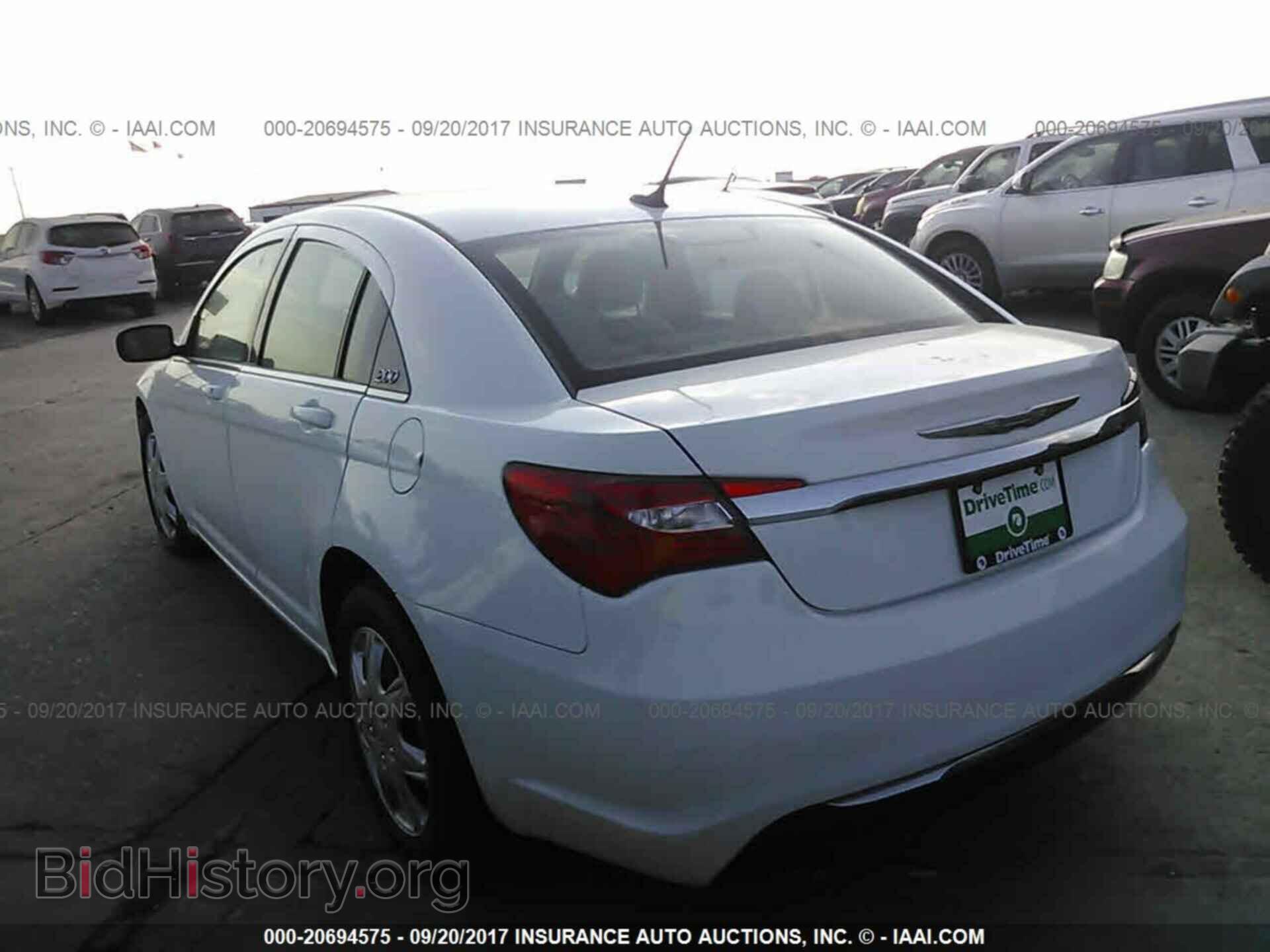 2013 Chrysler 200 - VIN: 1C3CCBAG4DN724296 - Фото 3