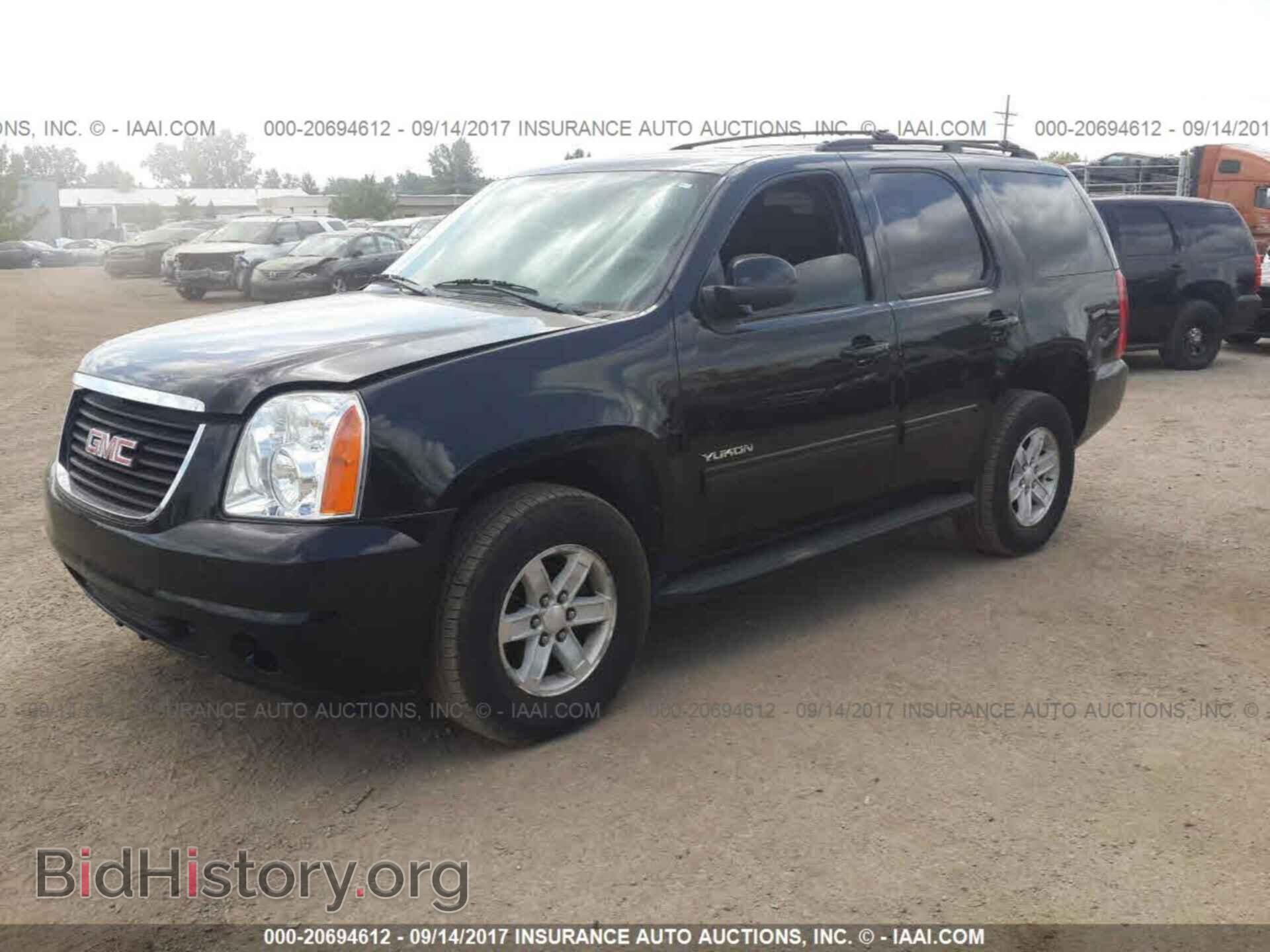 2012 Gmc Yukon - VIN: 1GKS2AE02CR268389 - Фото 2