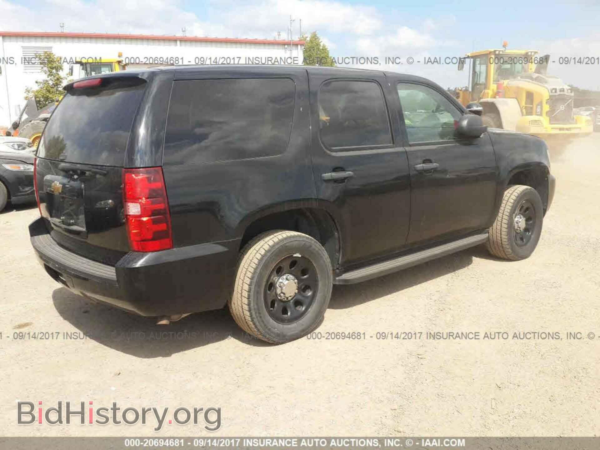 2011 Chevrolet Tahoe - VIN: 1GNLC2E07BR314176 - Фото 4