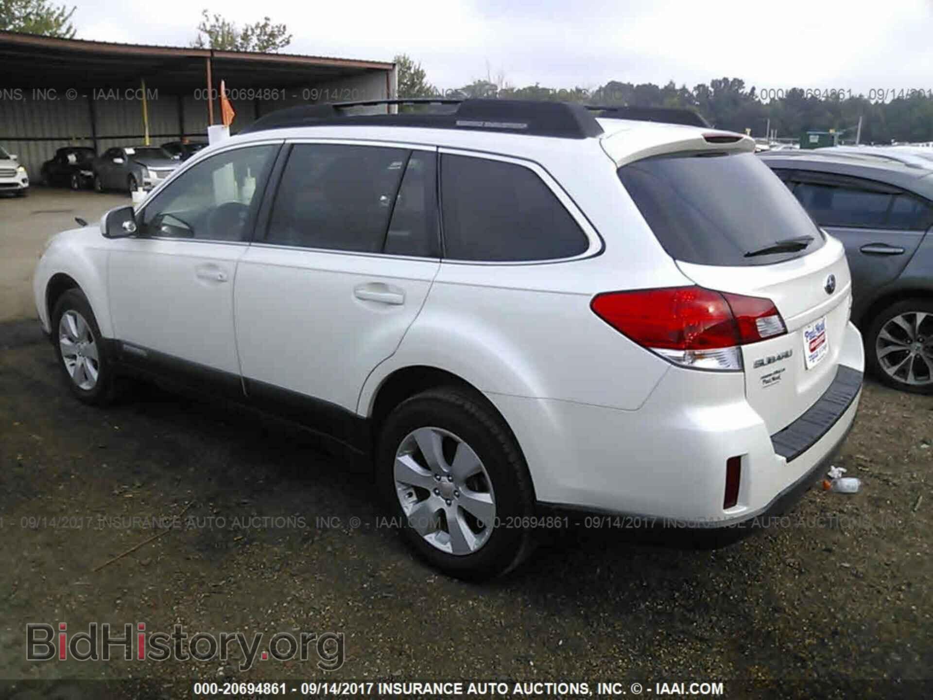 2011 Subaru Outback - VIN: 4S4BRBCC2B3342949 - Фото 3