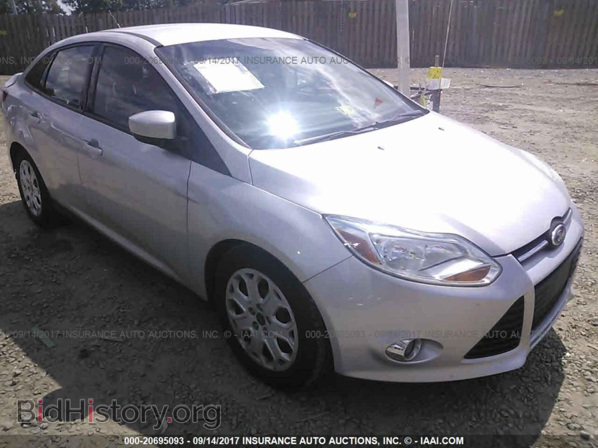 Photo 1FAHP3F20CL217761 - Ford Focus 2012