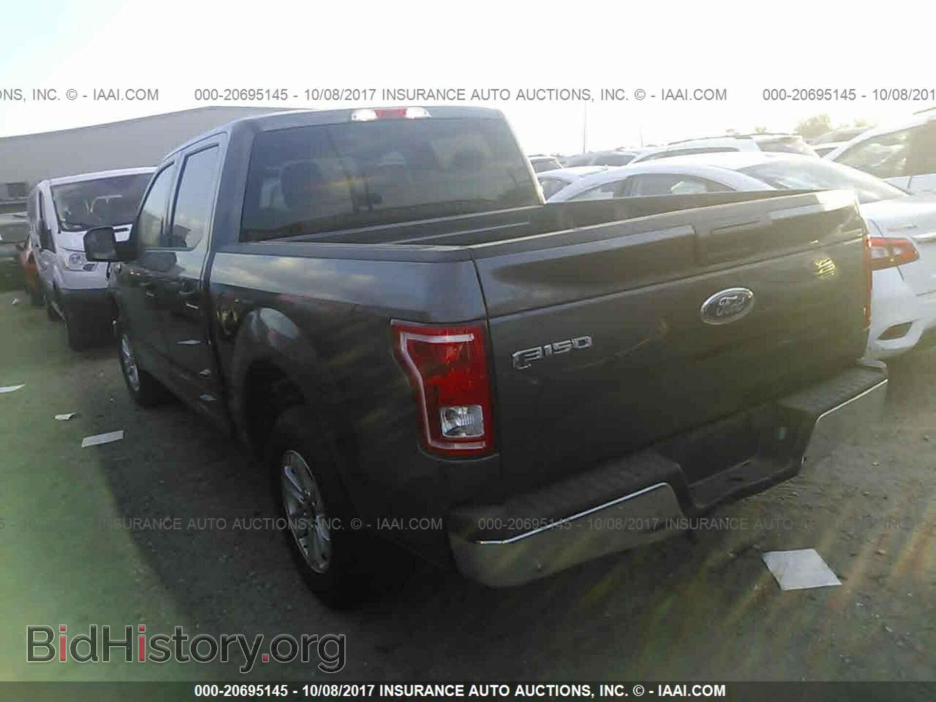 2017 Ford F150 - VIN: 1FTEW1C86HKD00556 - Фото 3