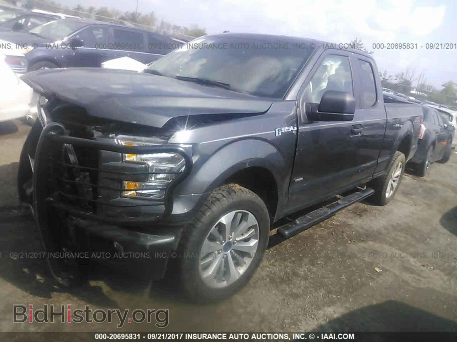 2017 Ford F150 - VIN: 1FTEX1EP1HFA58852 - Photo 2