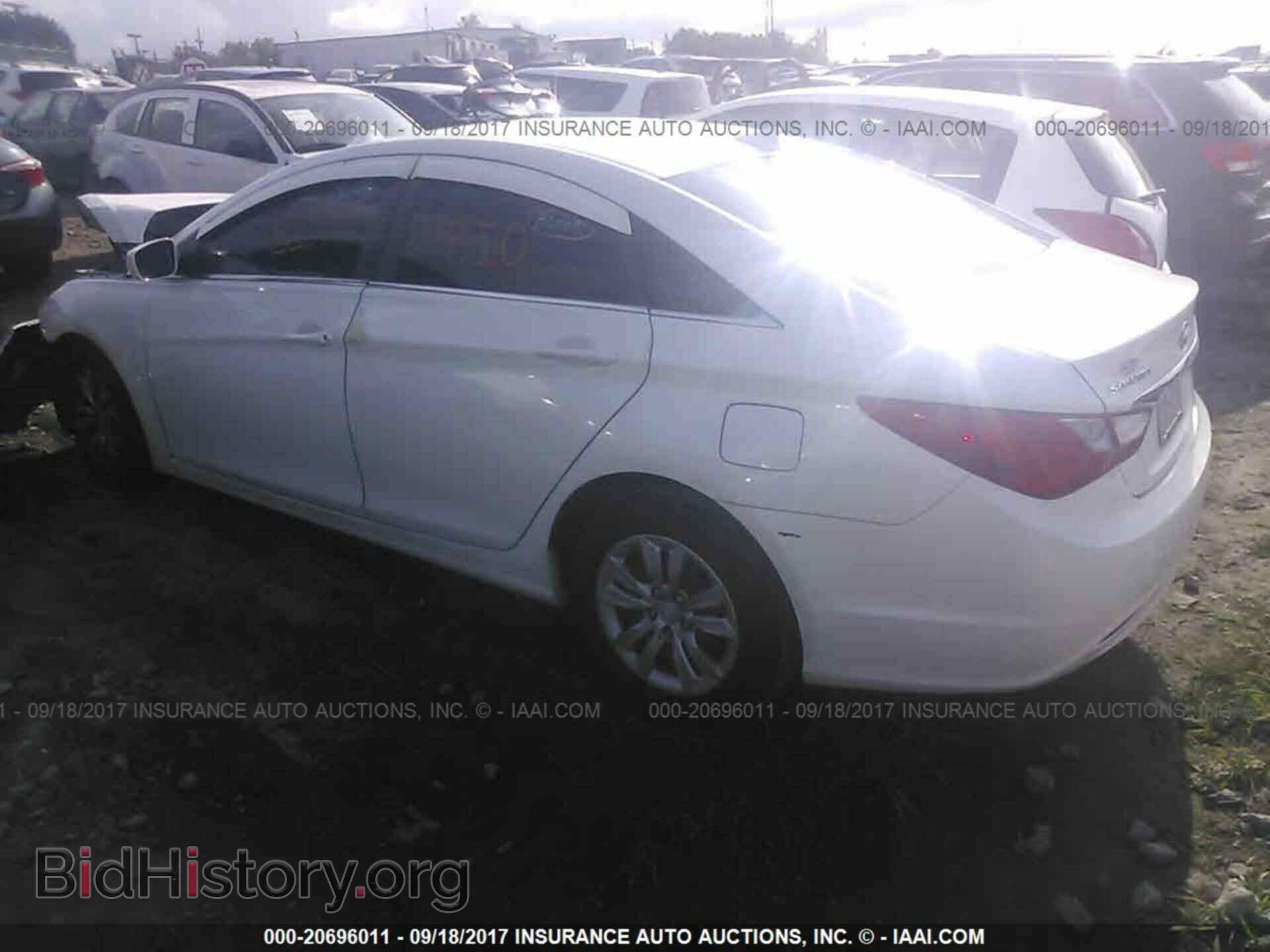 2012 Hyundai Sonata - VIN: 5NPEB4AC8CH309772 - Фото 3
