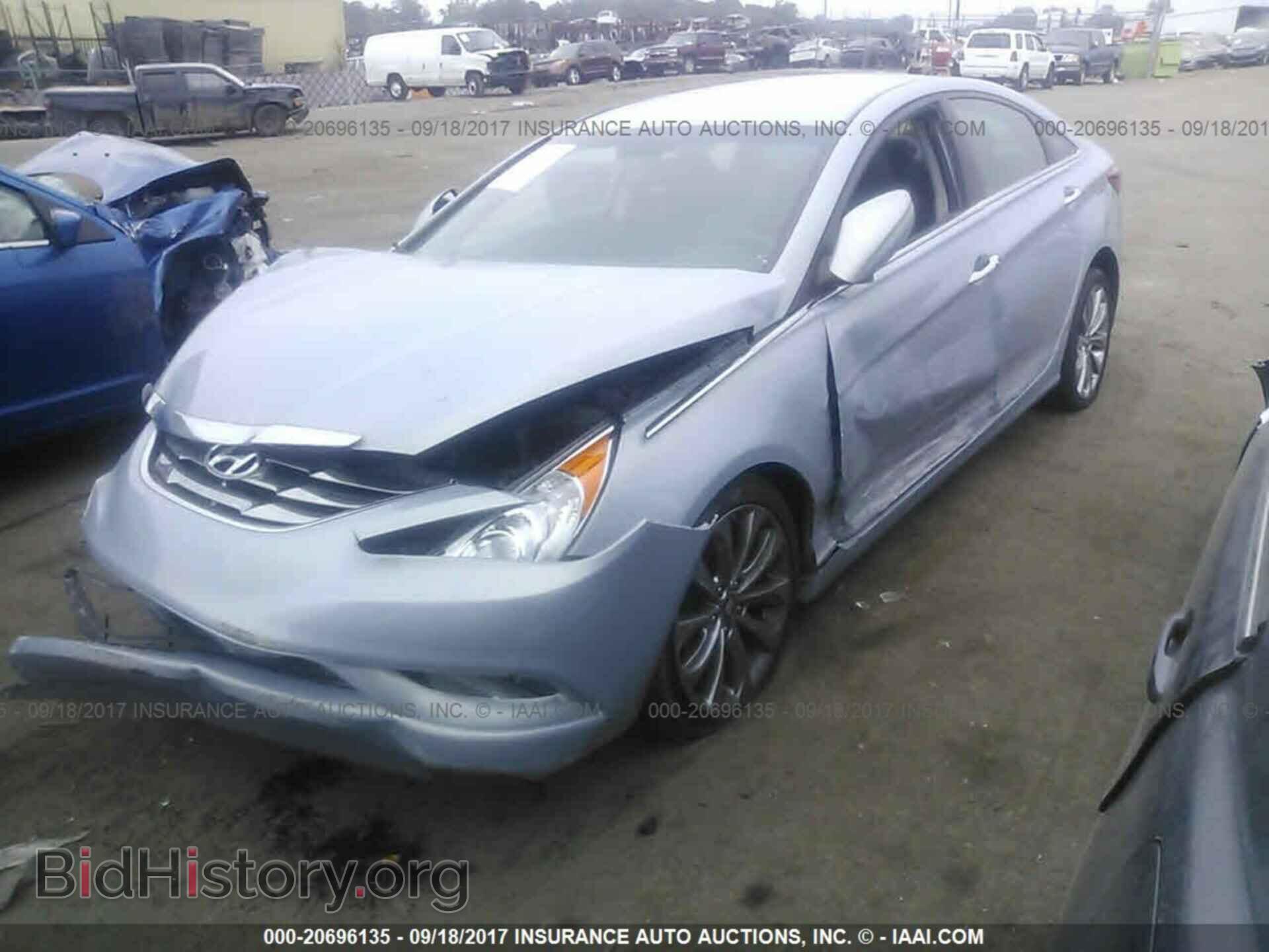 2012 Hyundai Sonata - VIN: 5NPEC4AB9CH444621 - Photo 2