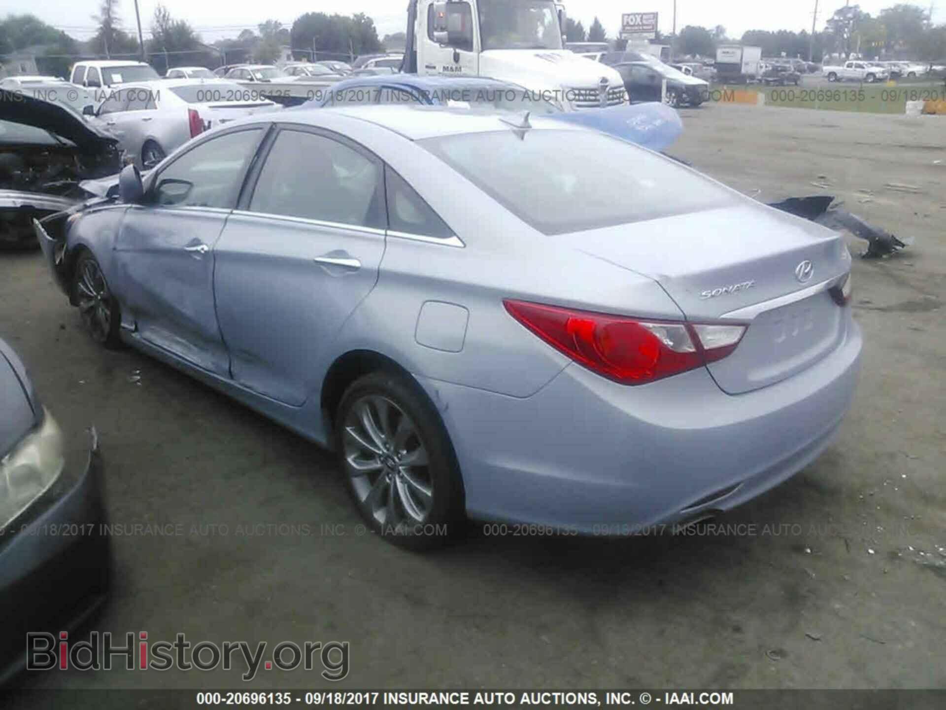 2012 Hyundai Sonata - VIN: 5NPEC4AB9CH444621 - Photo 3