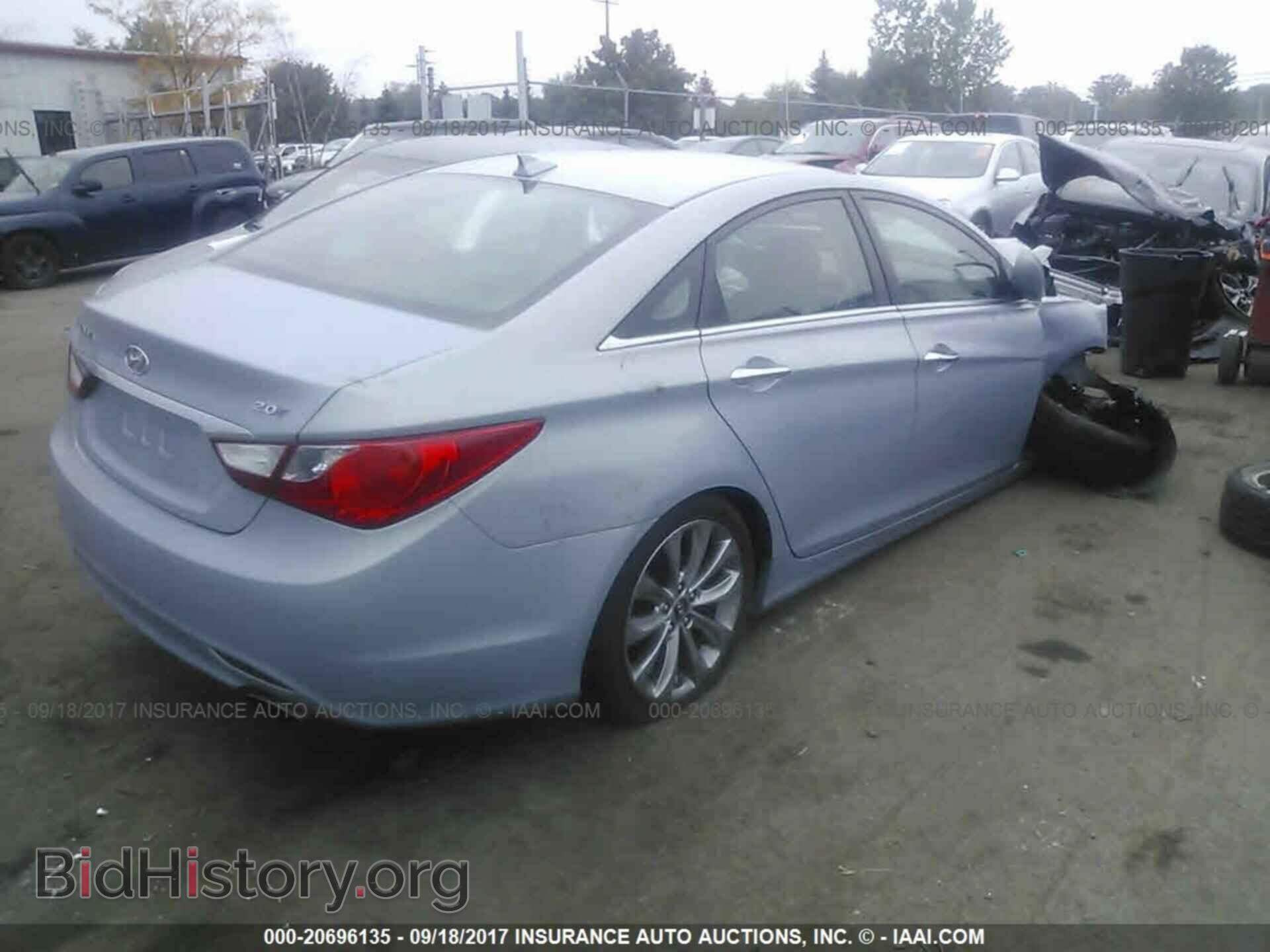 2012 Hyundai Sonata - VIN: 5NPEC4AB9CH444621 - Photo 4