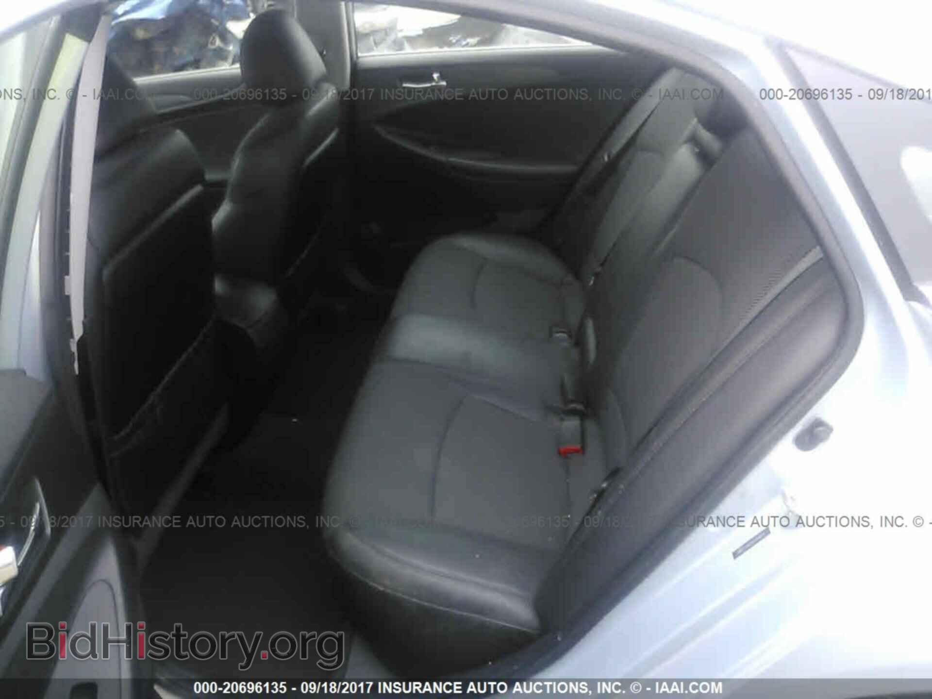 2012 Hyundai Sonata - VIN: 5NPEC4AB9CH444621 - Photo 8