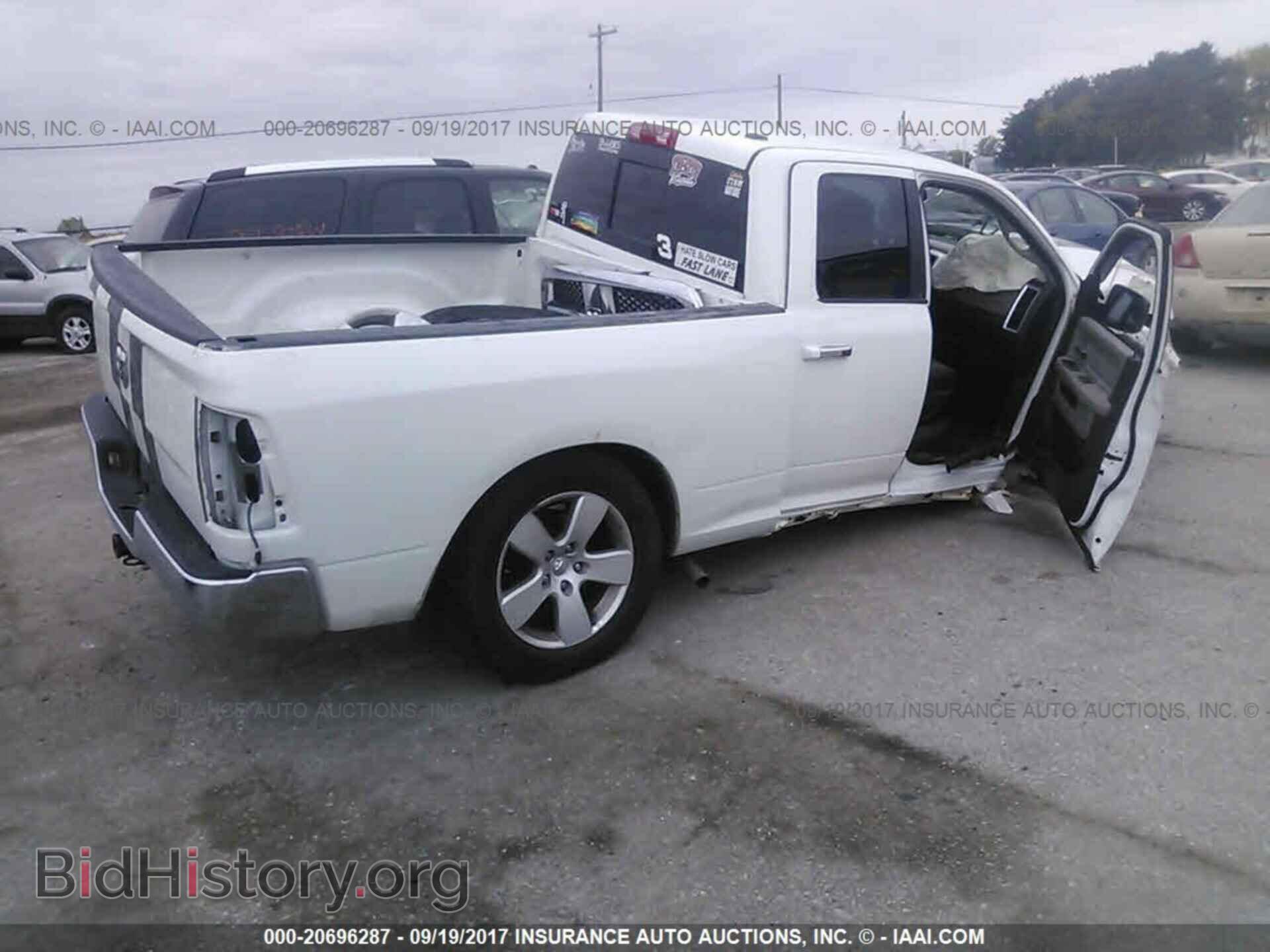2011 Dodge Ram 1500 - VIN: 1D7RV1GT2BS562896 - Фото 4