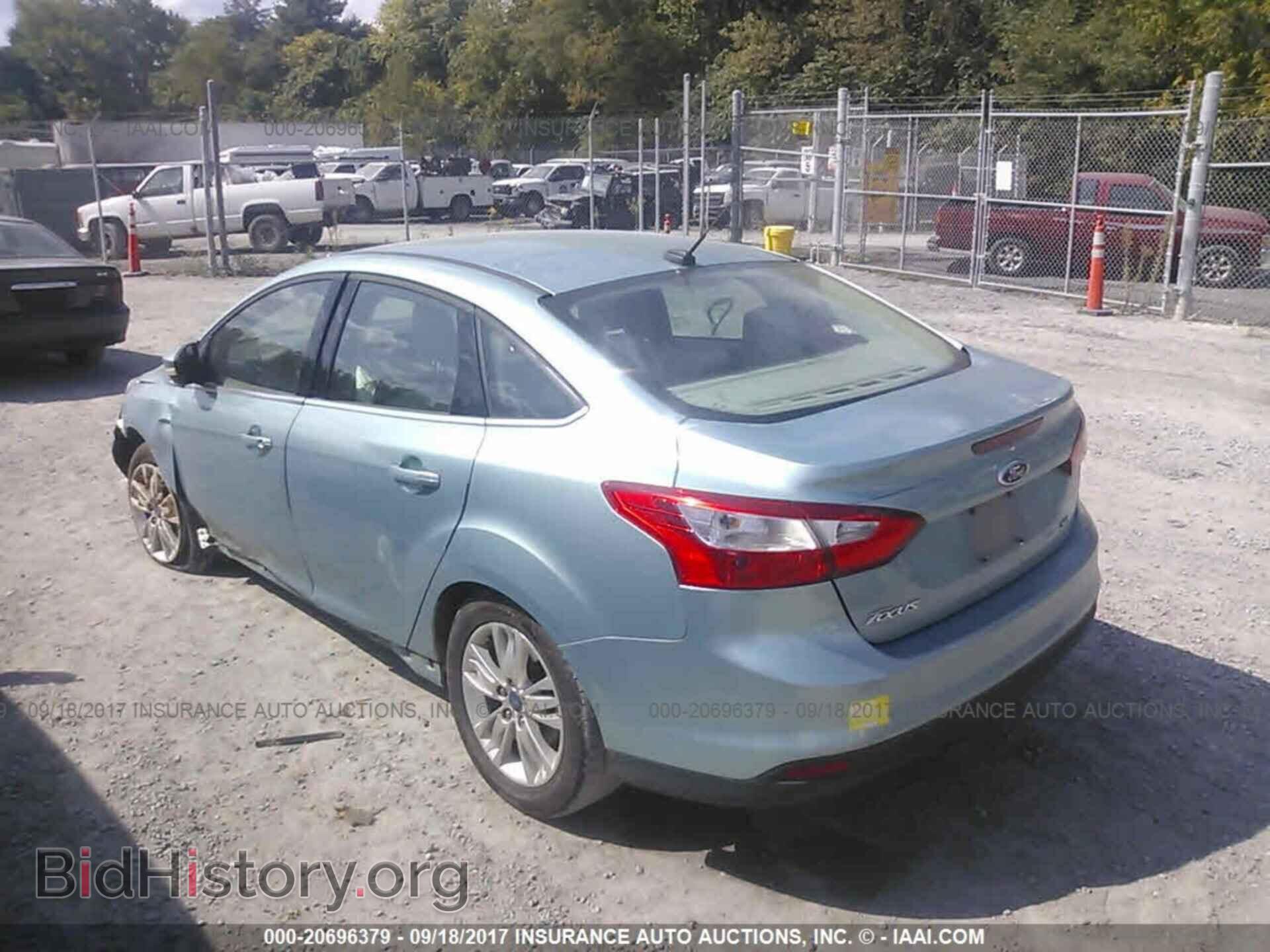 2012 Ford Focus - VIN: 1FAHP3H22CL169404 - Photo 3
