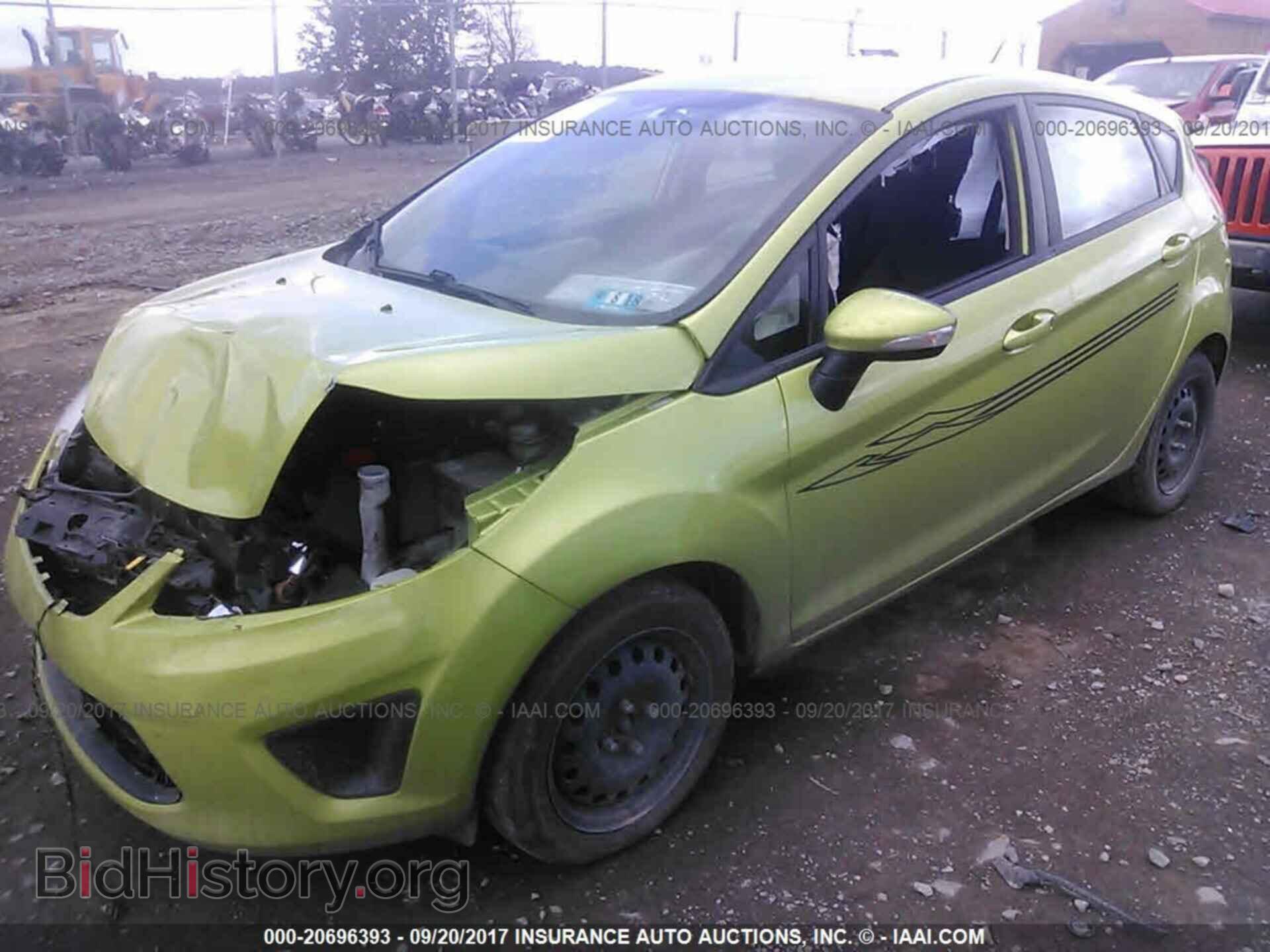 2013 Ford Fiesta - VIN: 3FADP4EJ5DM199965 - Фото 2