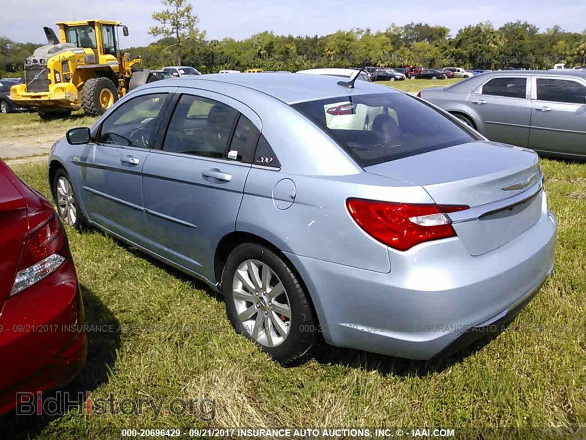 2013 Chrysler 200 - VIN: 1C3CCBBB6DN732774 - Photo 3