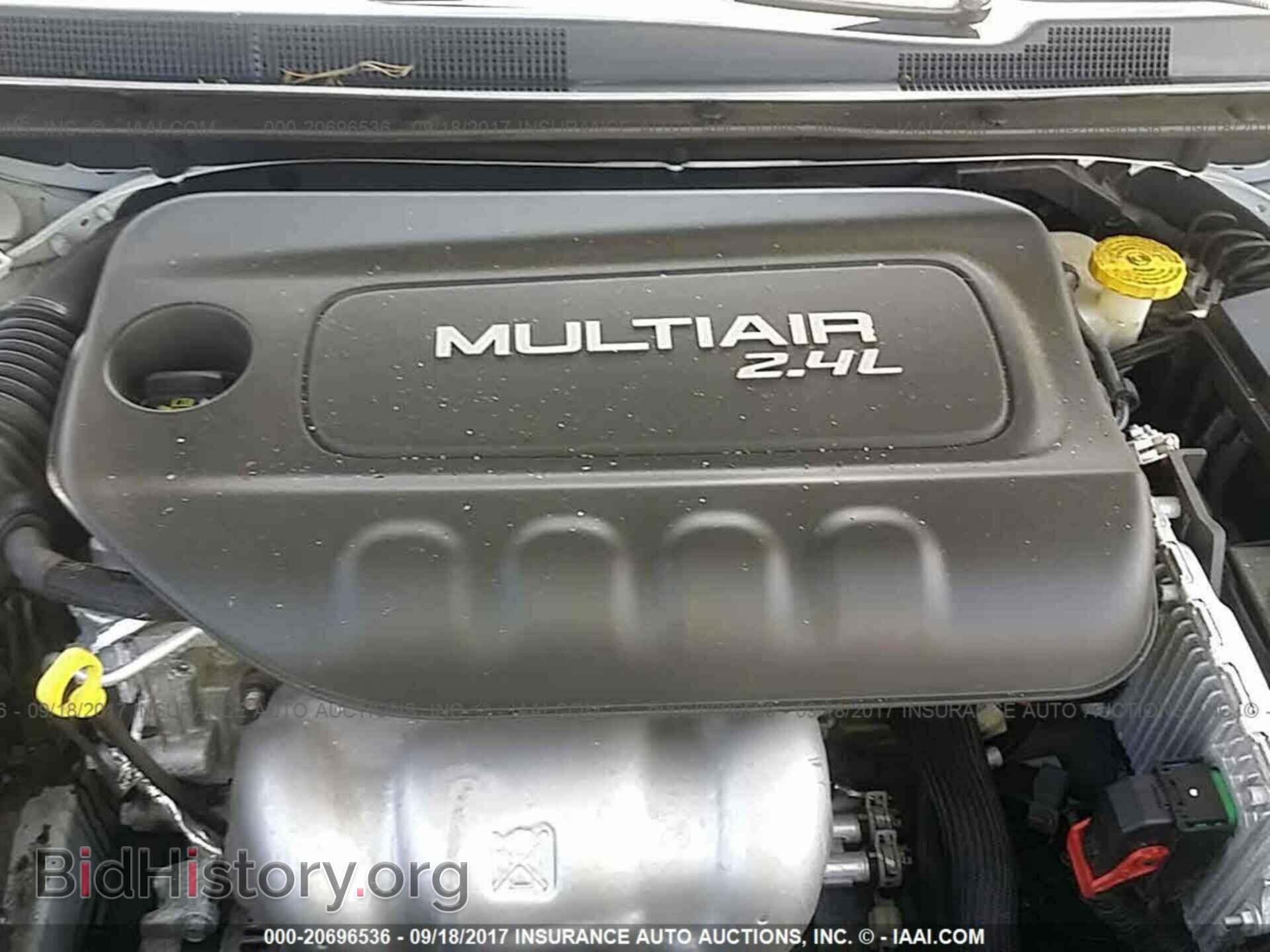 2015 Chrysler 200 - VIN: 1C3CCCAB4FN744058 - Photo 10