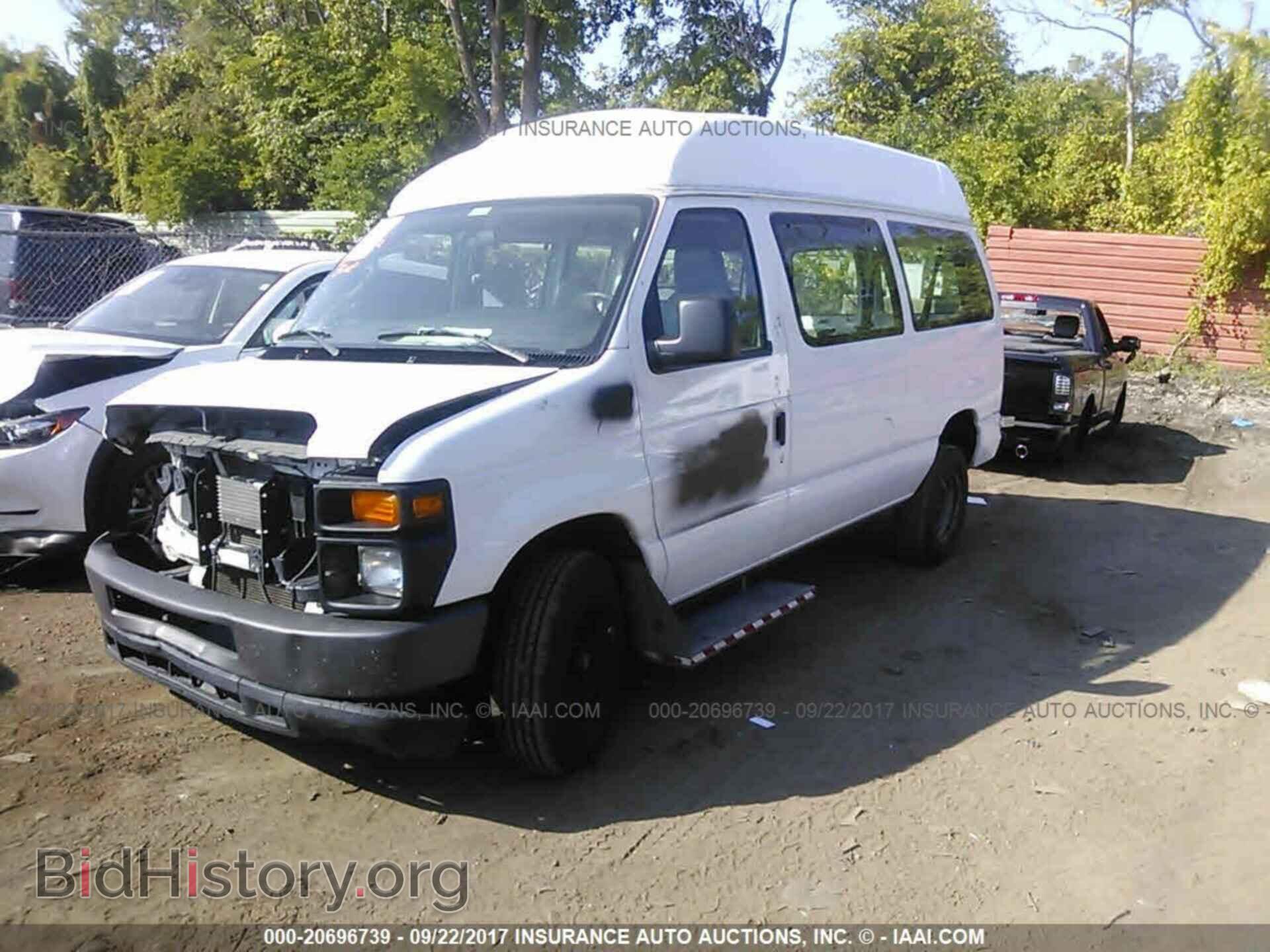 2014 Ford Econoline - VIN: 1FTNE1EW8EDA38764 - Photo 2