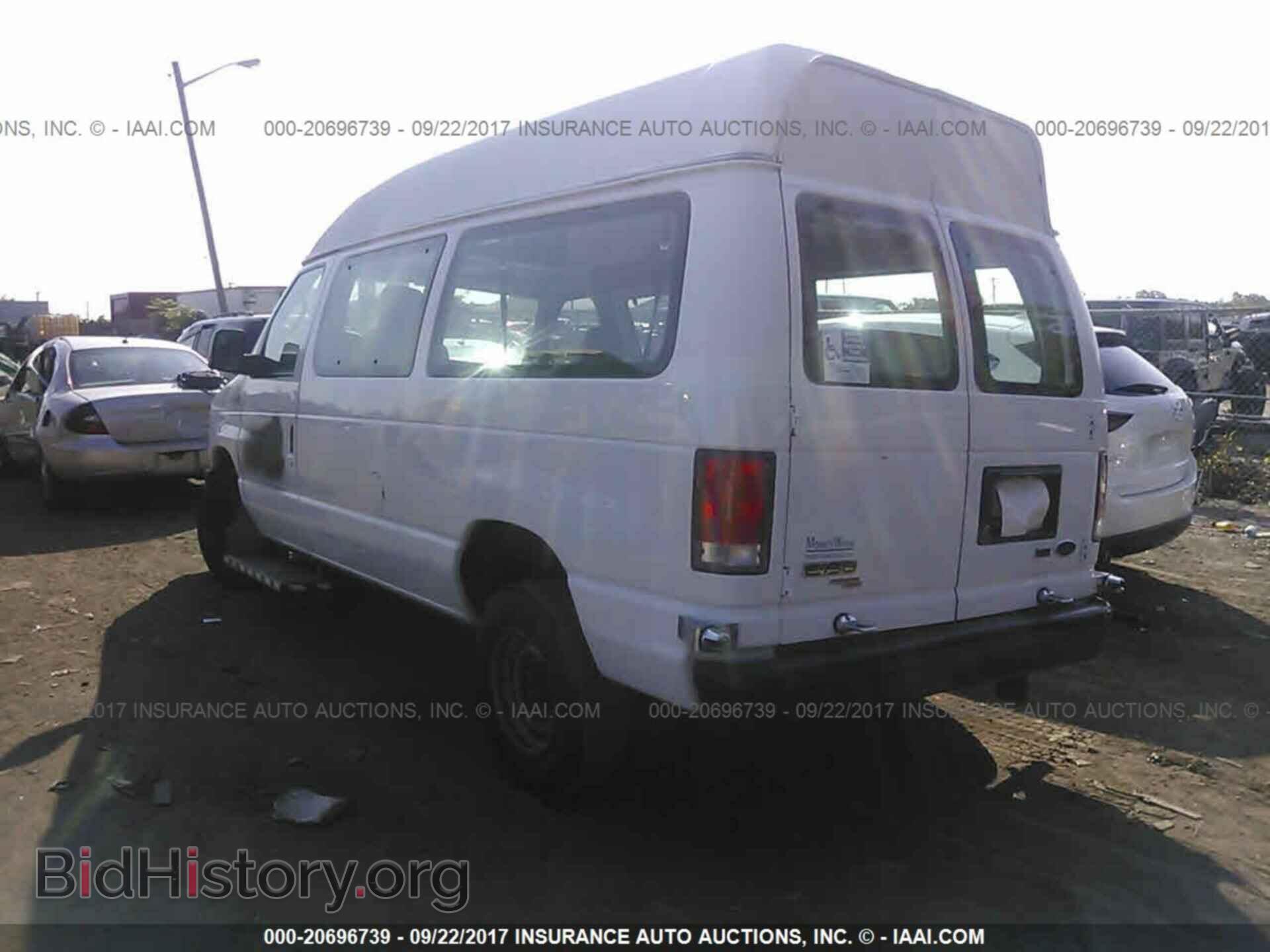 2014 Ford Econoline - VIN: 1FTNE1EW8EDA38764 - Photo 3