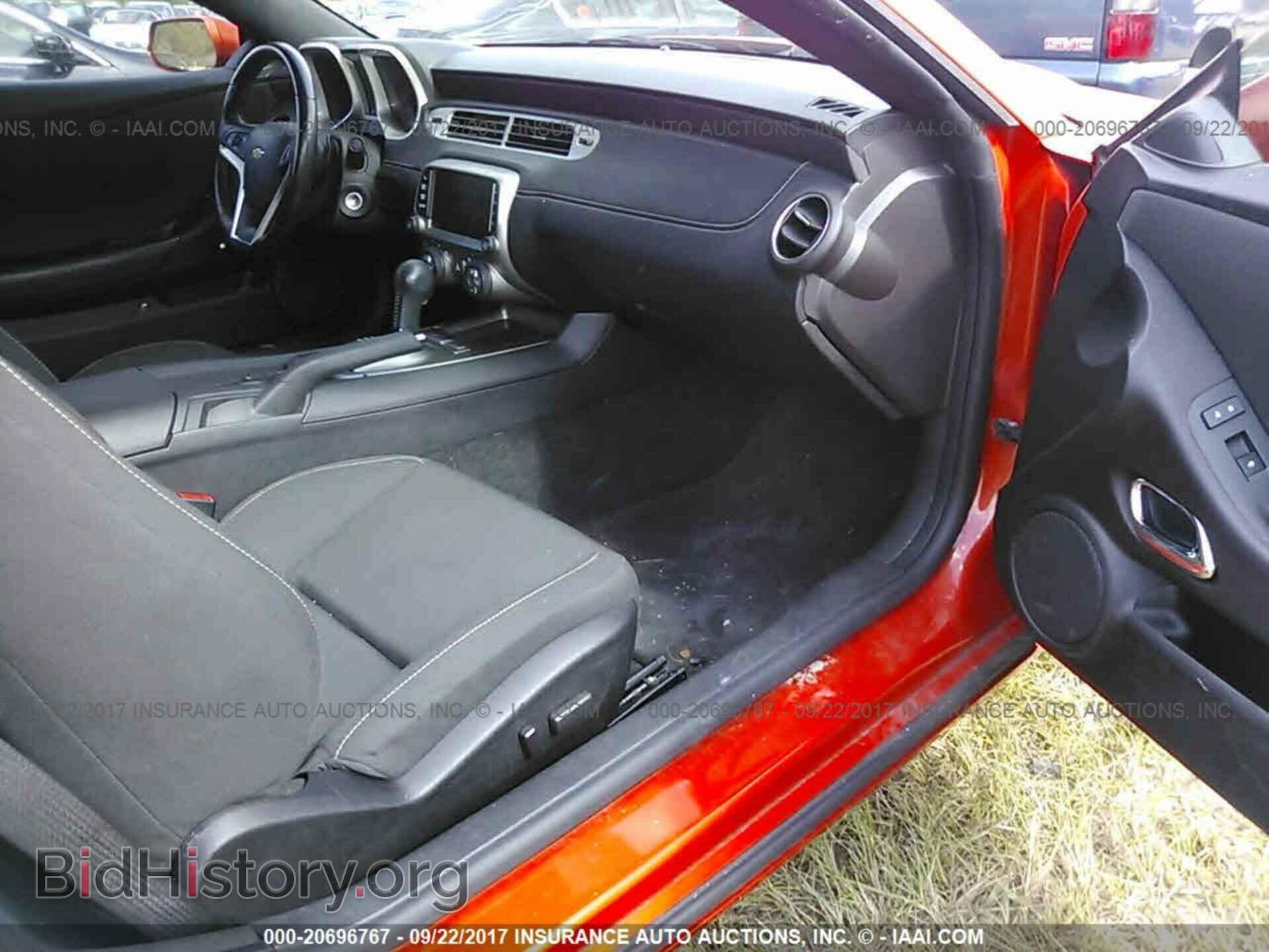 2013 Chevrolet Camaro - VIN: 2G1FB1E37D9196231 - Photo 5