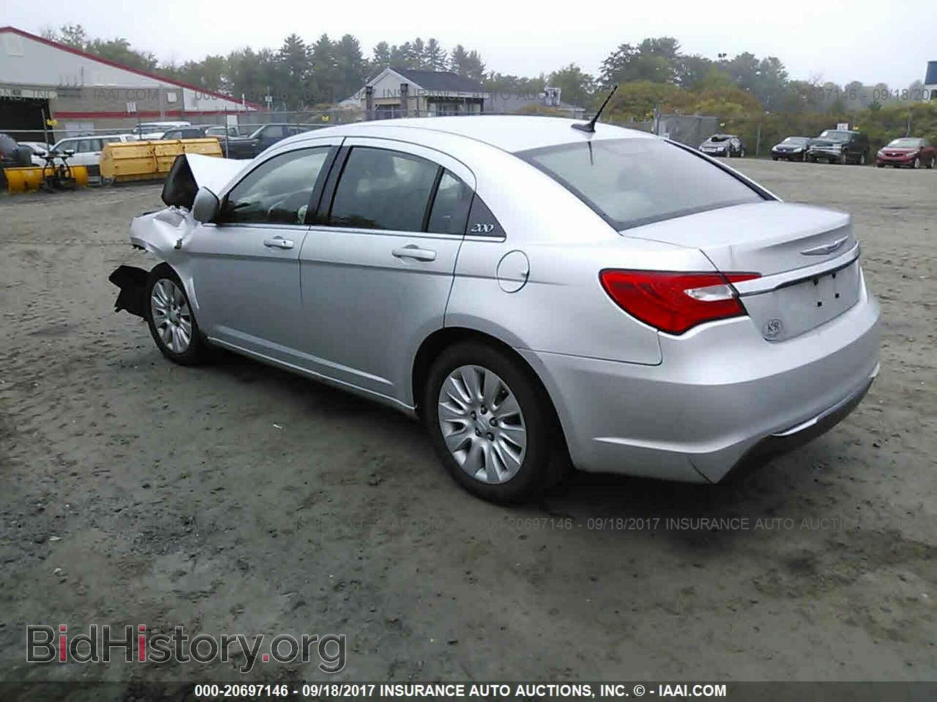 2011 Chrysler 200 - VIN: 1C3BC4FBXBN535489 - Фото 3