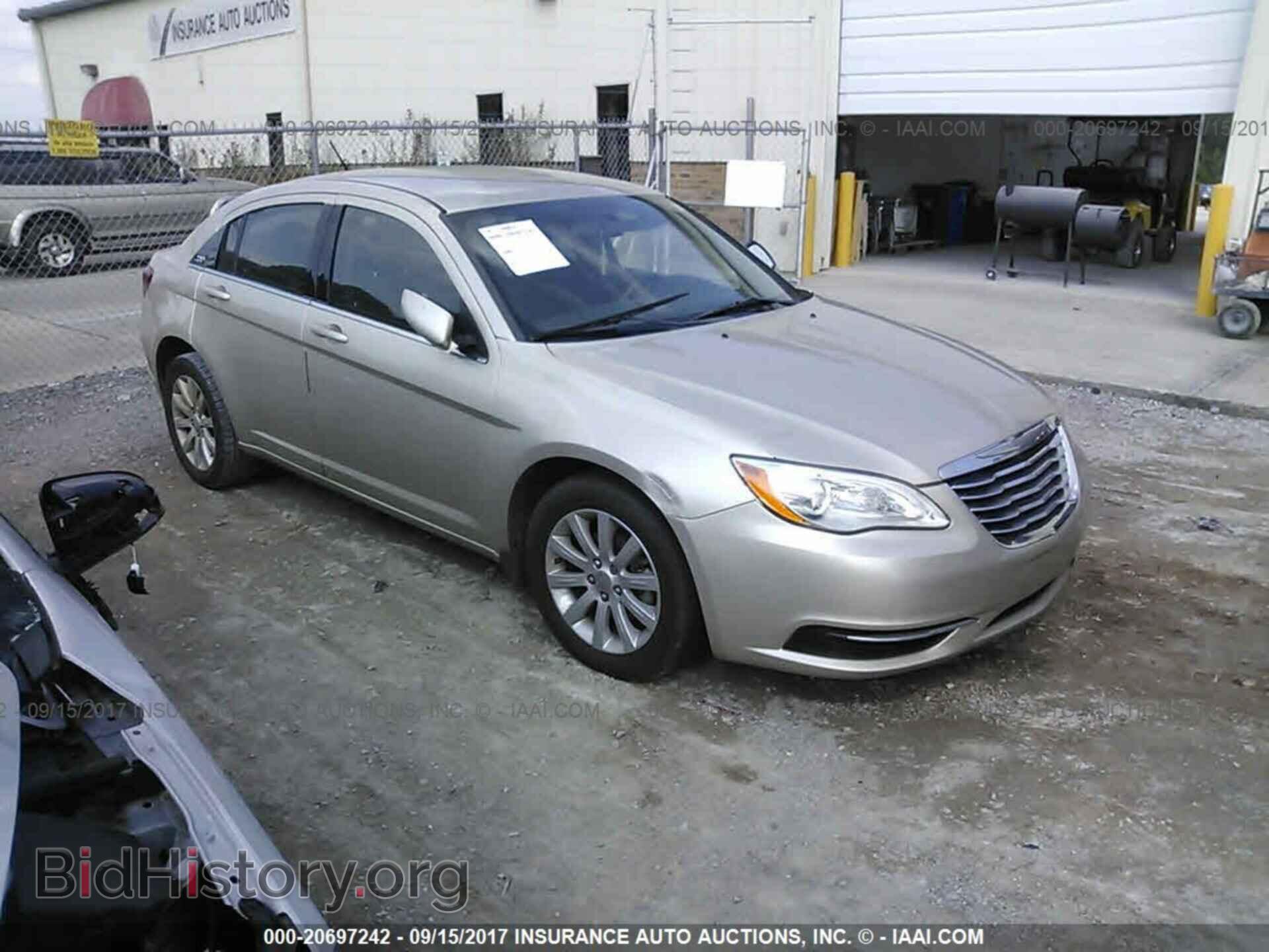 Фотография 1C3CCBBB5DN763675 - Chrysler 200 2013