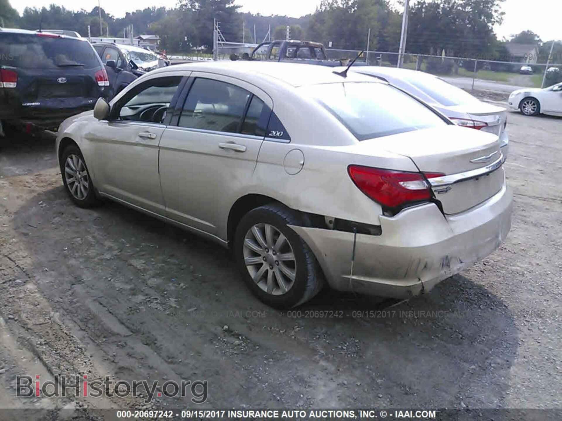 2013 Chrysler 200 - VIN: 1C3CCBBB5DN763675 - Фото 3