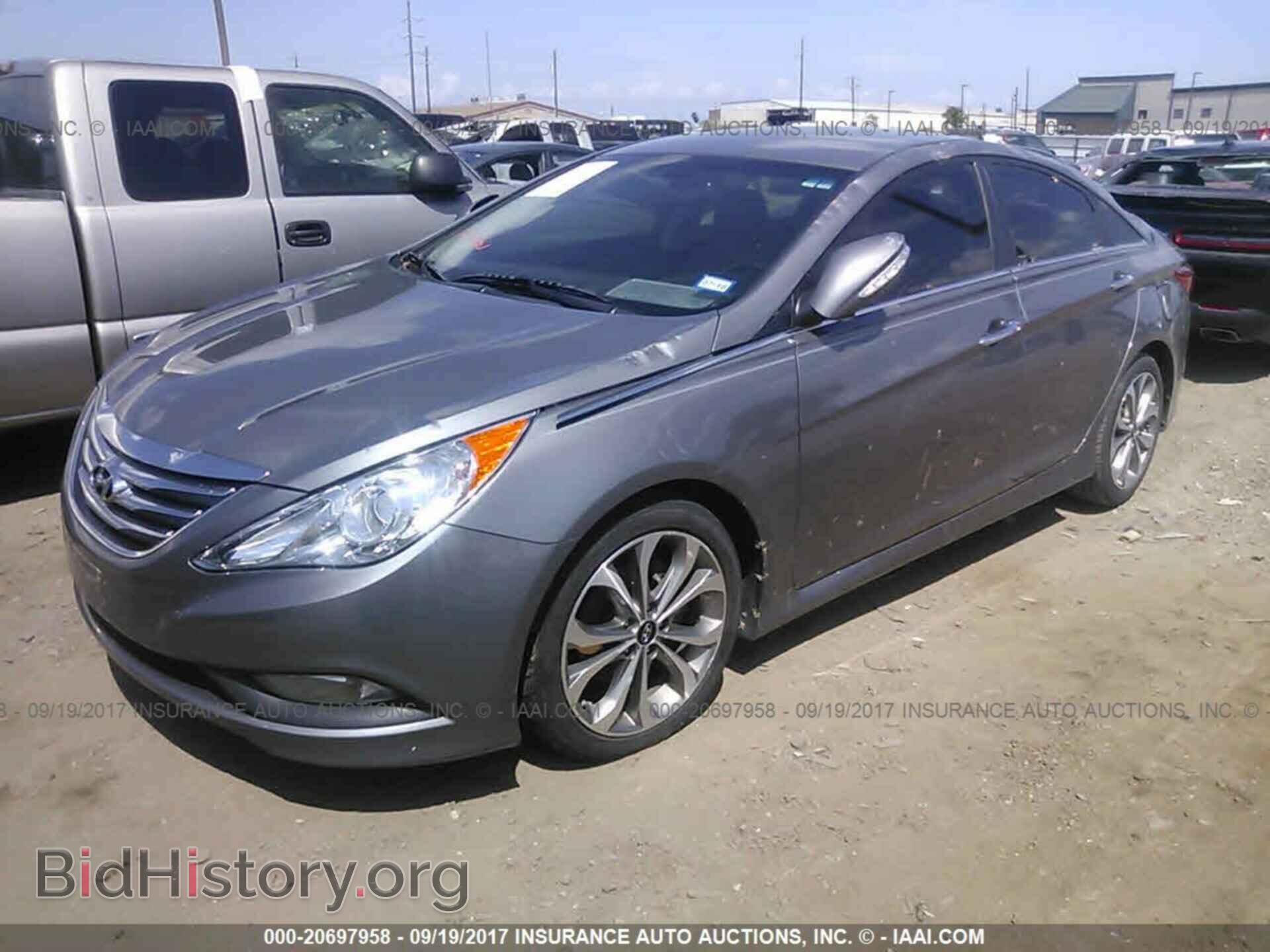 2014 Hyundai SONATA (VIN 5NPEC4AC7EH822205) — фото 2 из 10