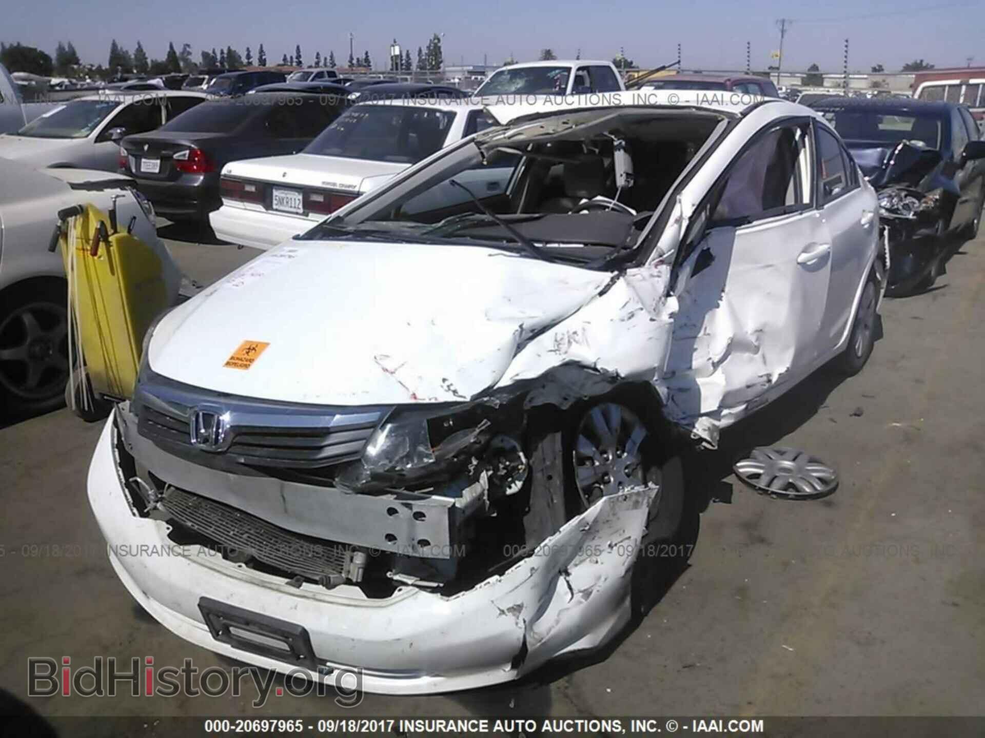 2012 Honda Civic - VIN: 2HGFB2F56CH608125 - Фото 2