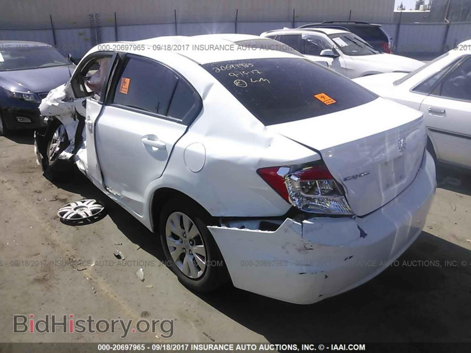 2012 Honda Civic - VIN: 2HGFB2F56CH608125 - Фото 3