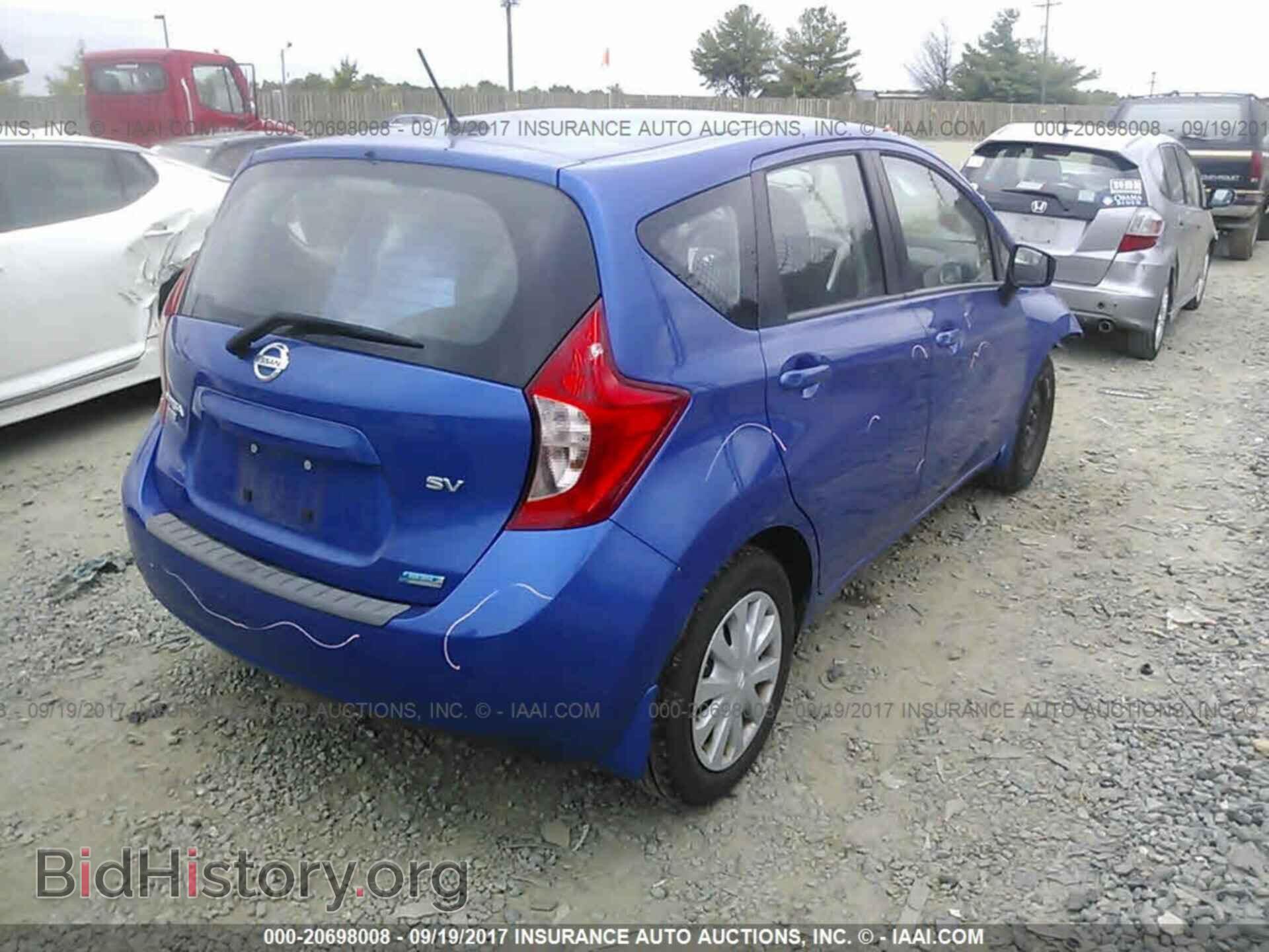2015 Nissan Versa note - VIN: 3N1CE2CP8FL359677 - Фото 4