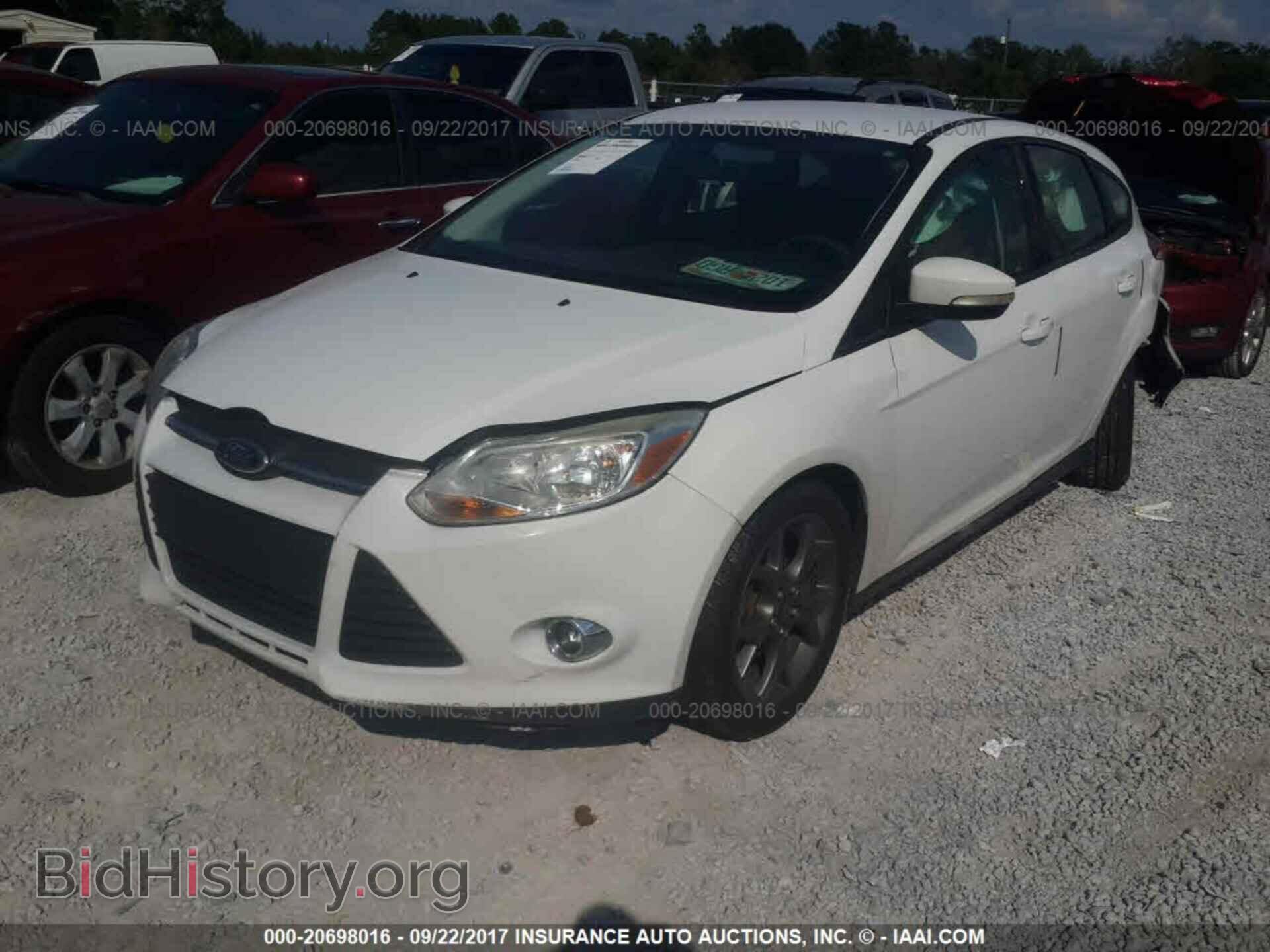 2013 Ford Focus - VIN: 1FADP3K21DL272886 - Фото 2