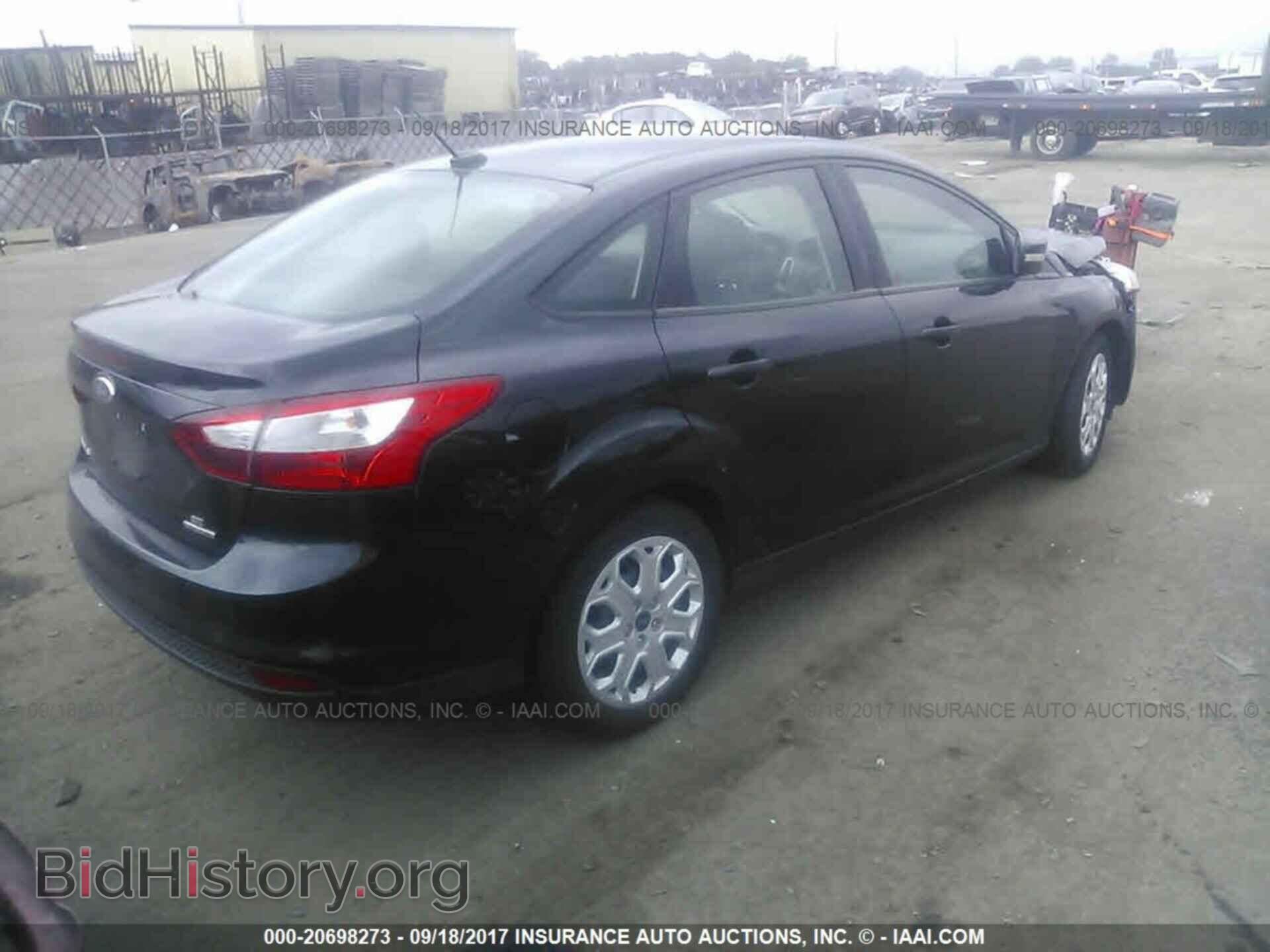 2013 Ford Focus - VIN: 1FADP3F20DL316631 - Photo 4