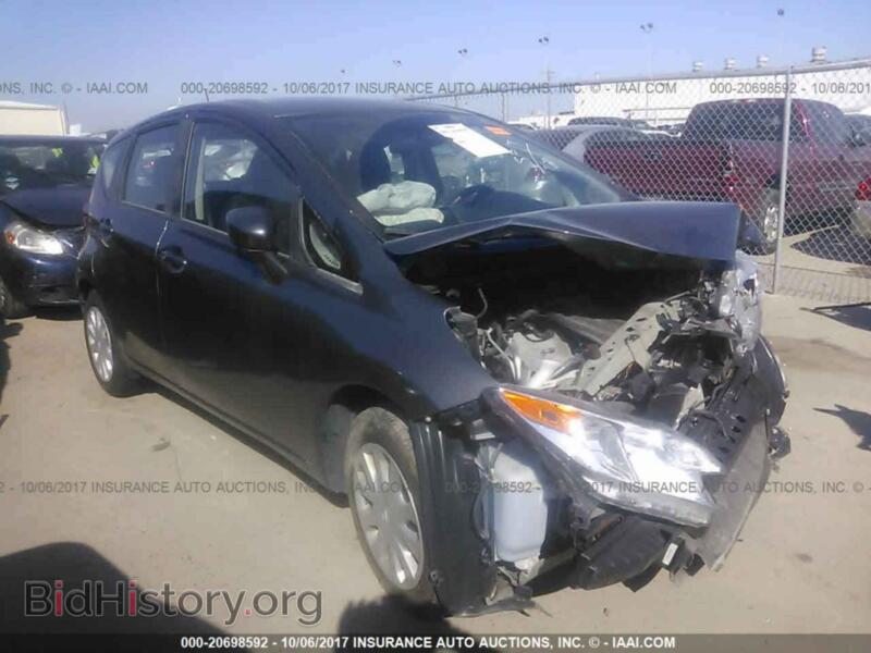 2016 Nissan VERSA NOTE (VIN 3N1CE2CP5GL366779) — photo 1 of 10, IAAI, damage: front end