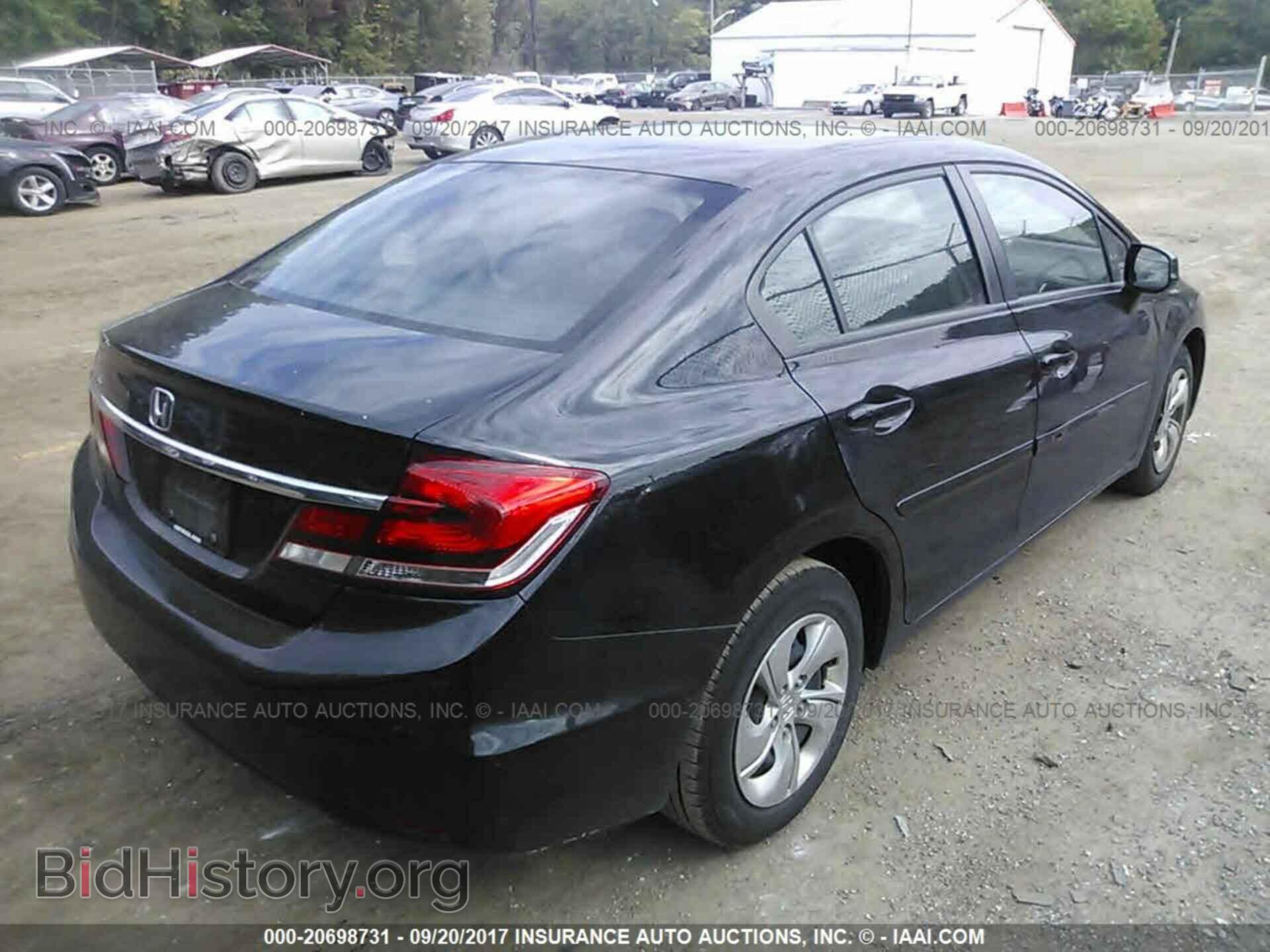 2013 Honda Civic - VIN: 19XFB2F57DE279916 - Photo 4