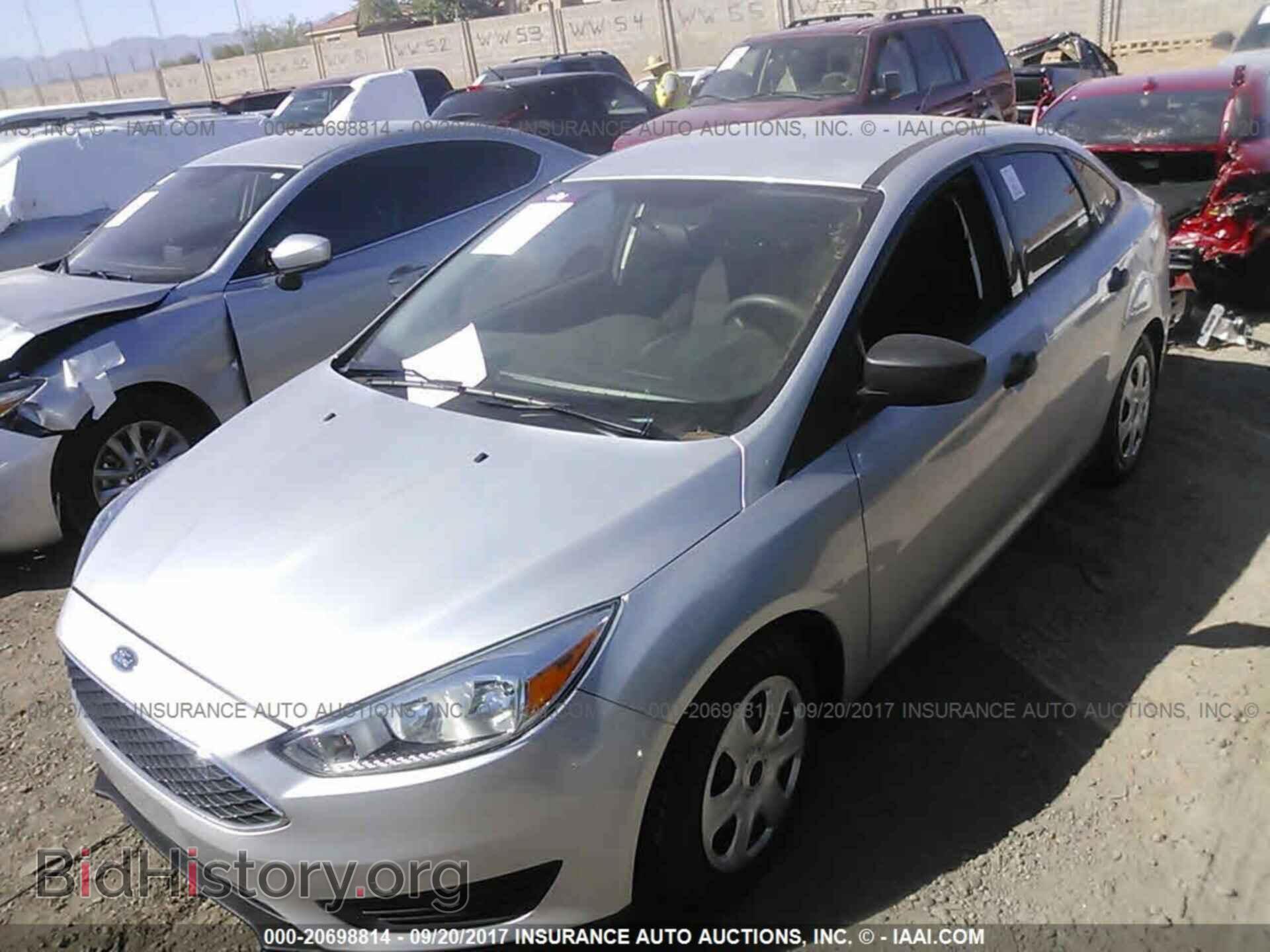 2016 Ford Focus - VIN: 1FADP3E22GL362628 - Фото 2
